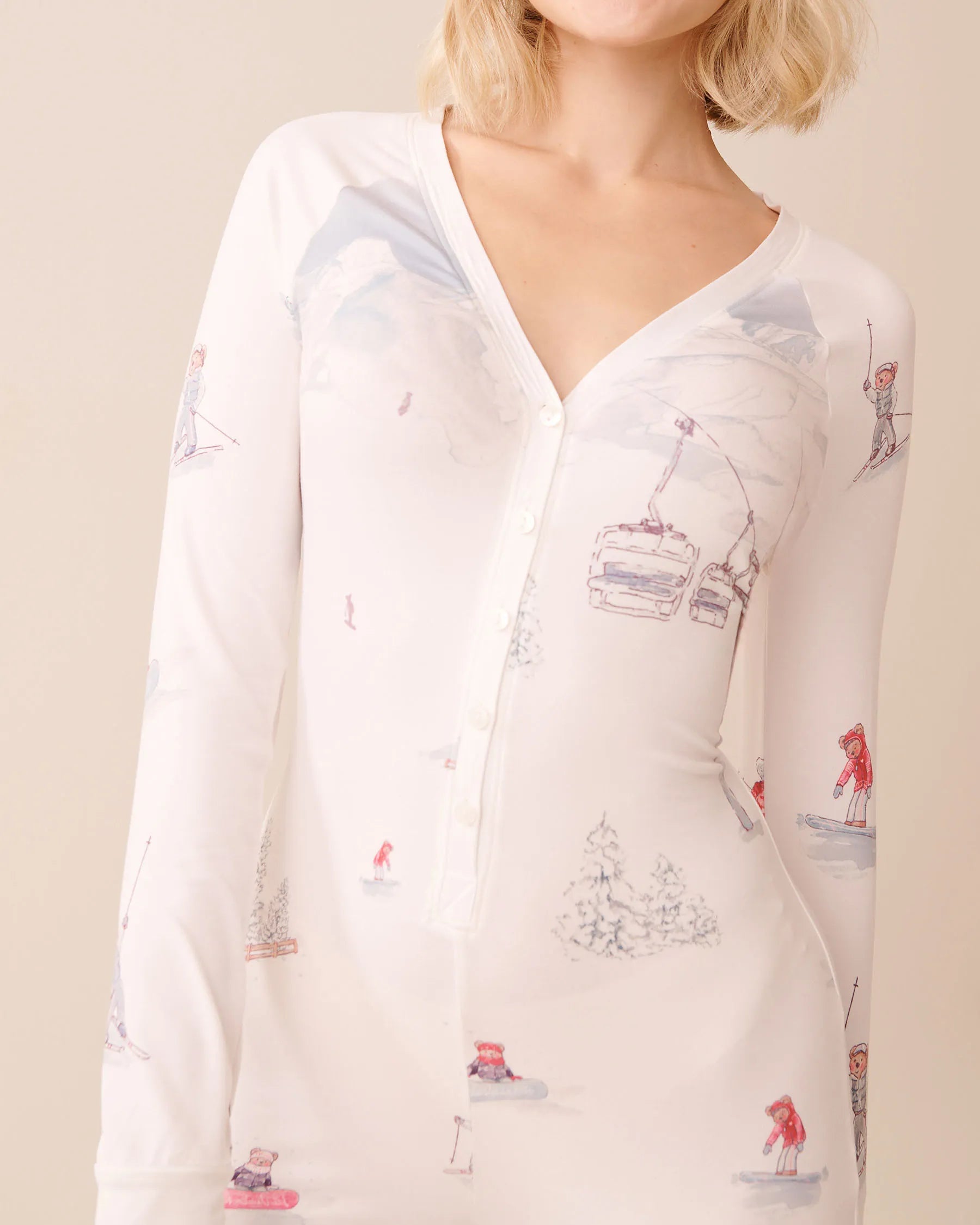 La Vie en Rose_Snow White Ski Placement_Apr�s-Ski Print Super Soft Long Sleeve Jumpsuit_40300063_P10549_03