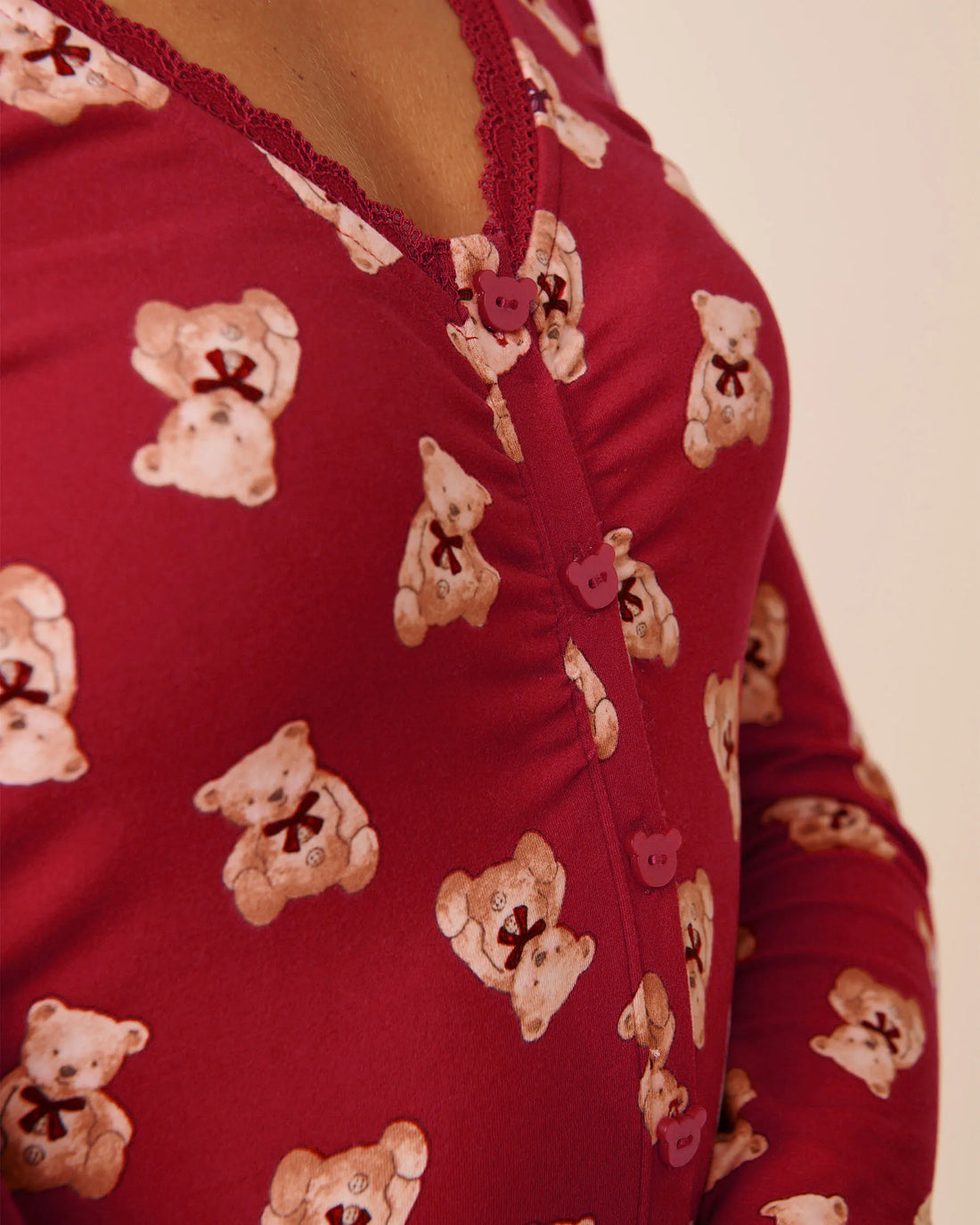 La Vie en Rose_Savvy Red Teddy Bear_Teddy Bear Print Super Soft Long Sleeve Romper_40300064_P60429_02