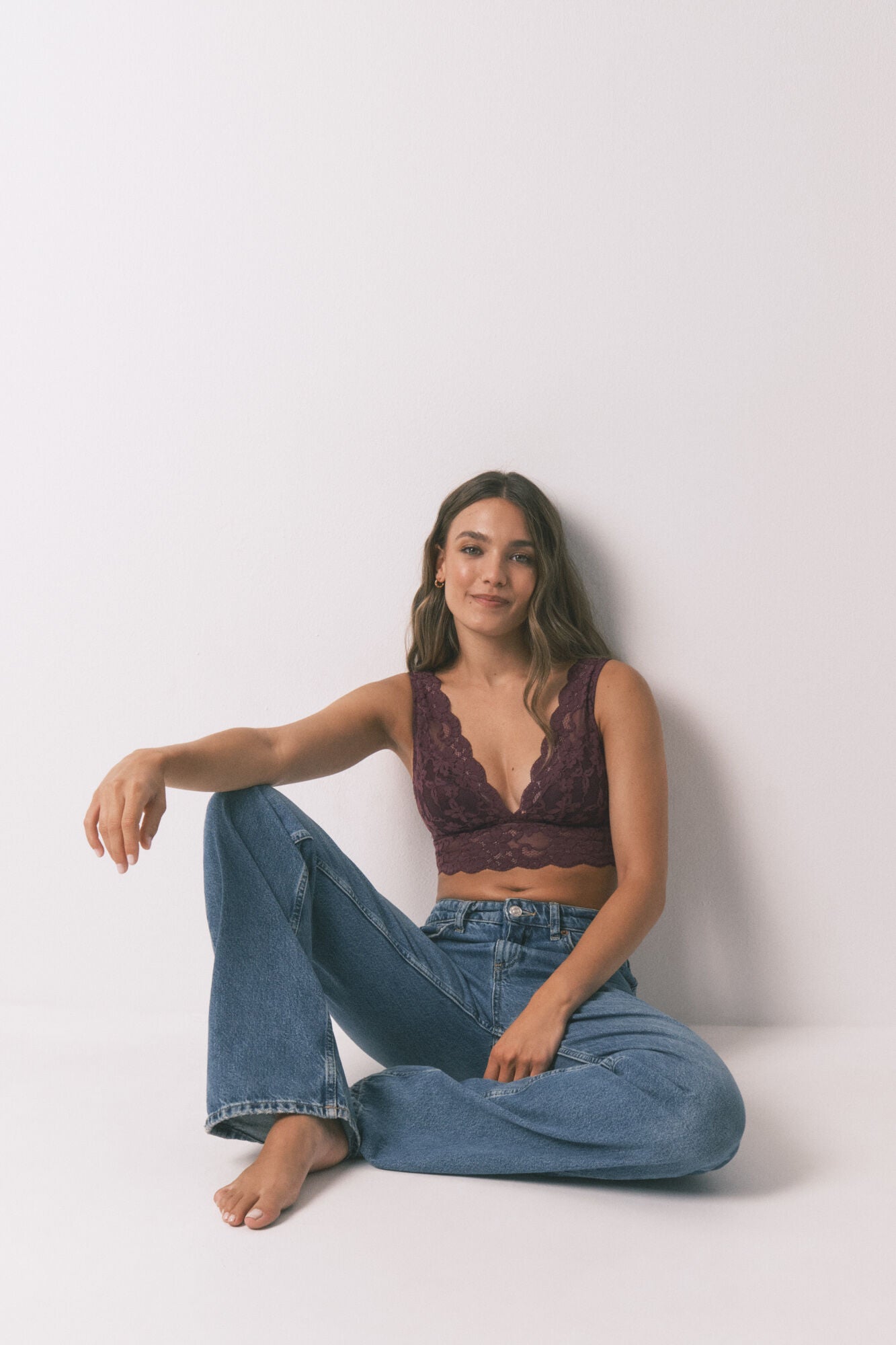 Women Secret_Wine_Garnet Lace Halterneck Bralette Bra_4032913_68_01