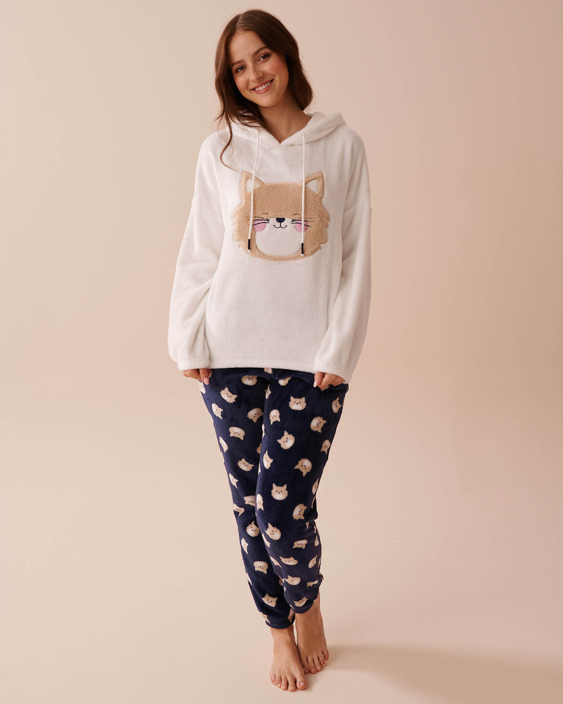 Cat Print Soft Plush Pajama Set_40400070_P40356_01