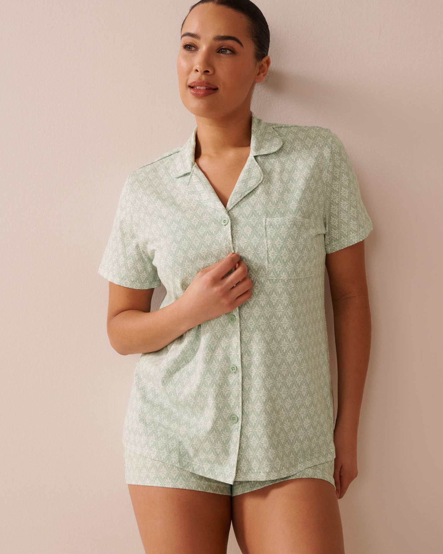 La Vie en Rose_Geometric Print Shirt PJ Set_40400081_P30120_02
