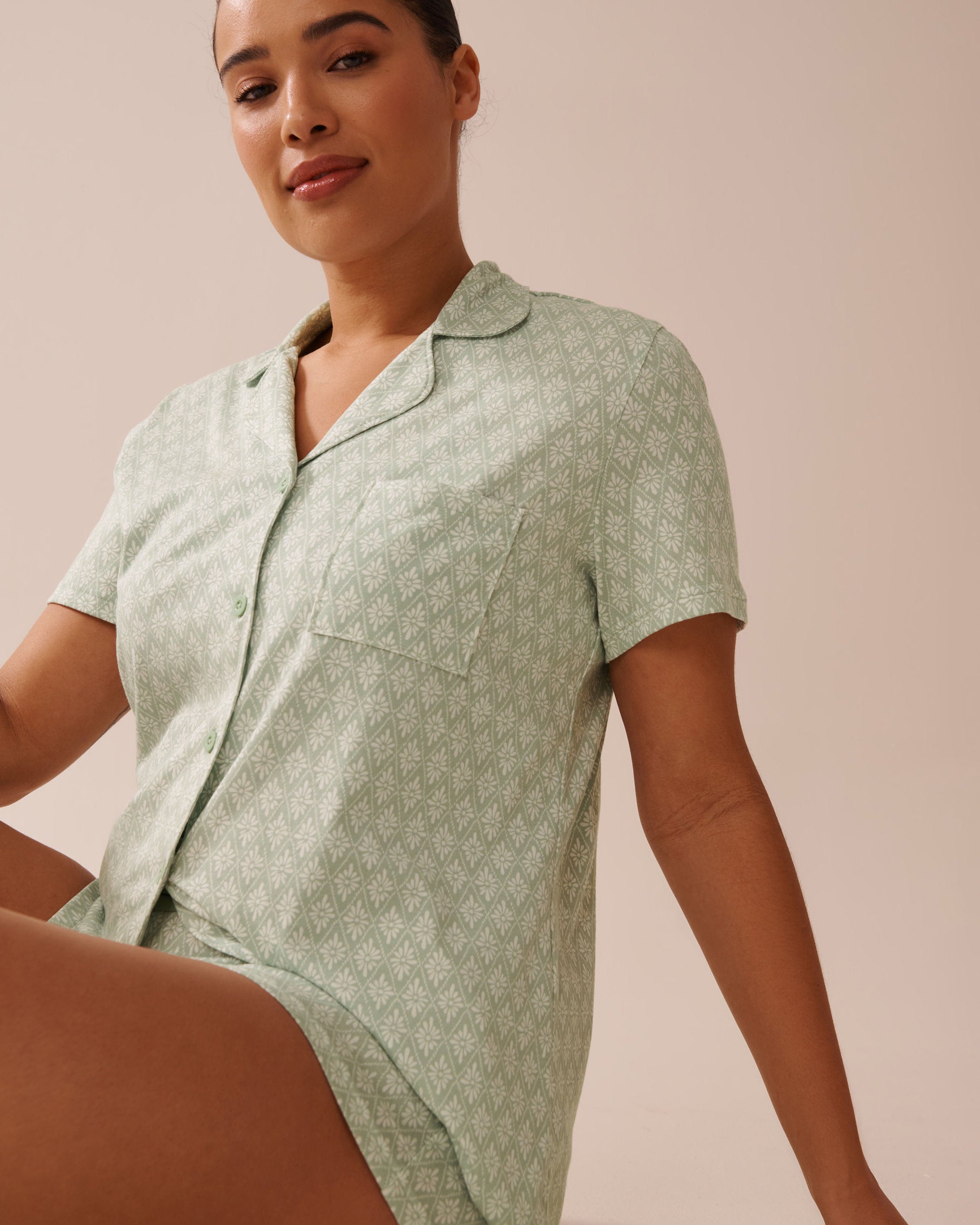 La Vie en Rose_Geometric Print Shirt PJ Set_40400081_P30120_04