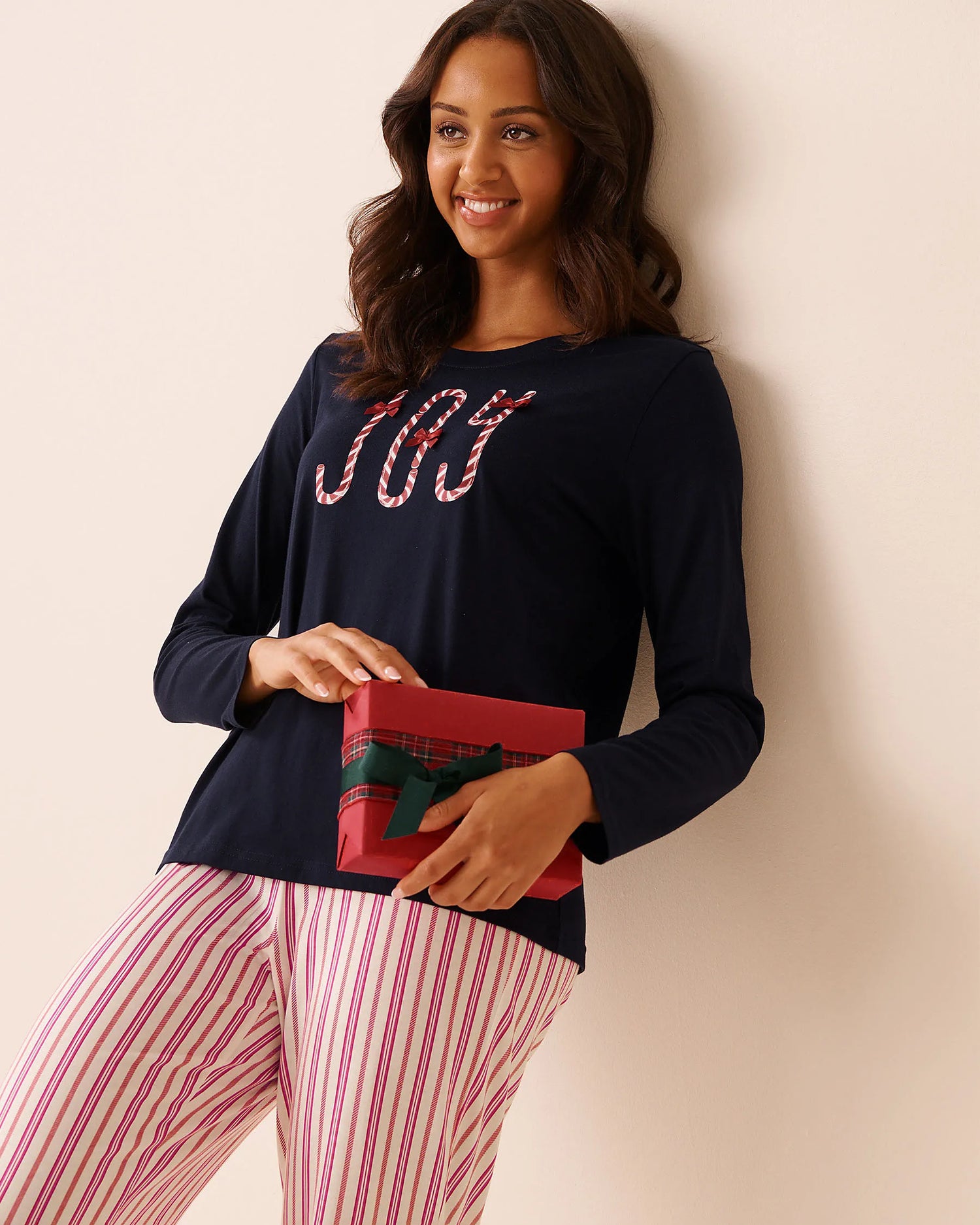 La Vie en Rose_Candy Cane Stripe_Candy Cane Print Cotton Pj Set_40400087_P10533_03