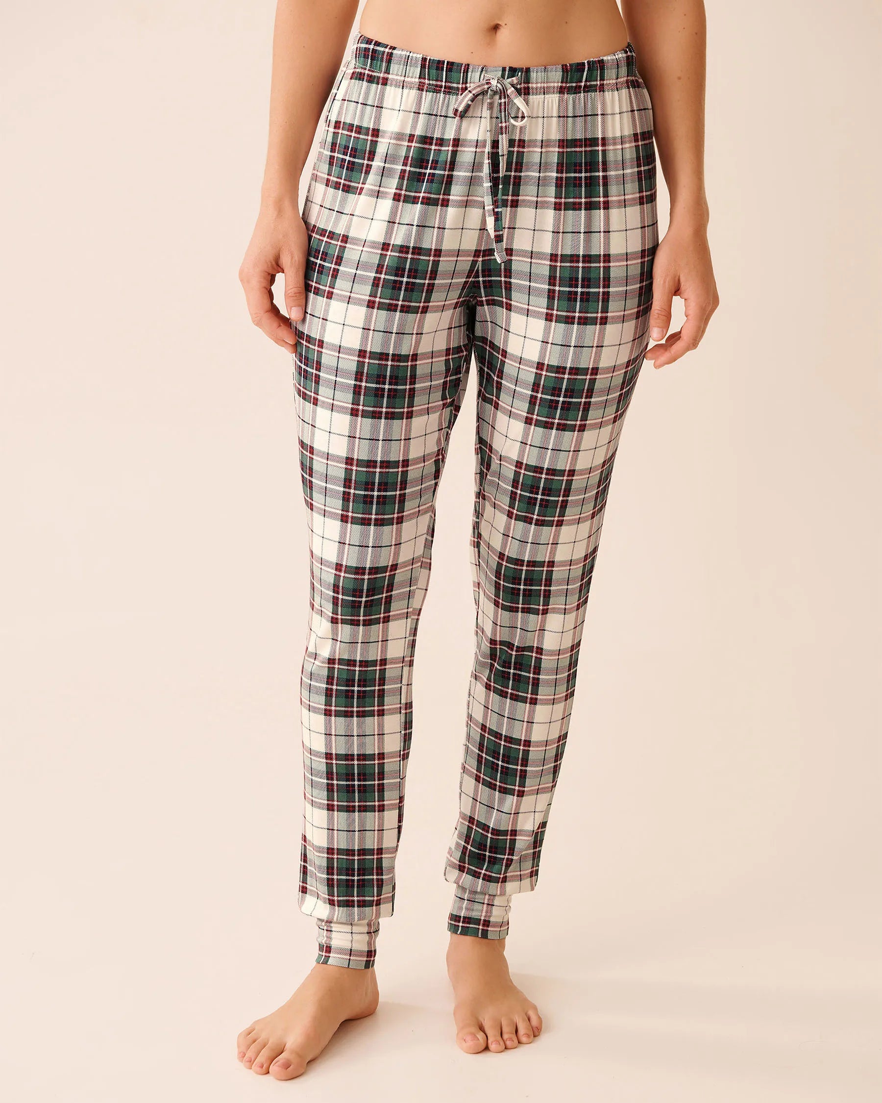 La Vie en Rose_Snow White Green Plaid_Dog Print Long Sleeve Pj Set_40400088_P10535_04