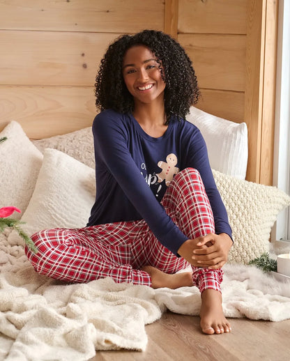 La Vie en Rose_Savvy Red Tiny Plaid_Gingerbread Print Long Sleeve Pj Set_40400088_P60408_01