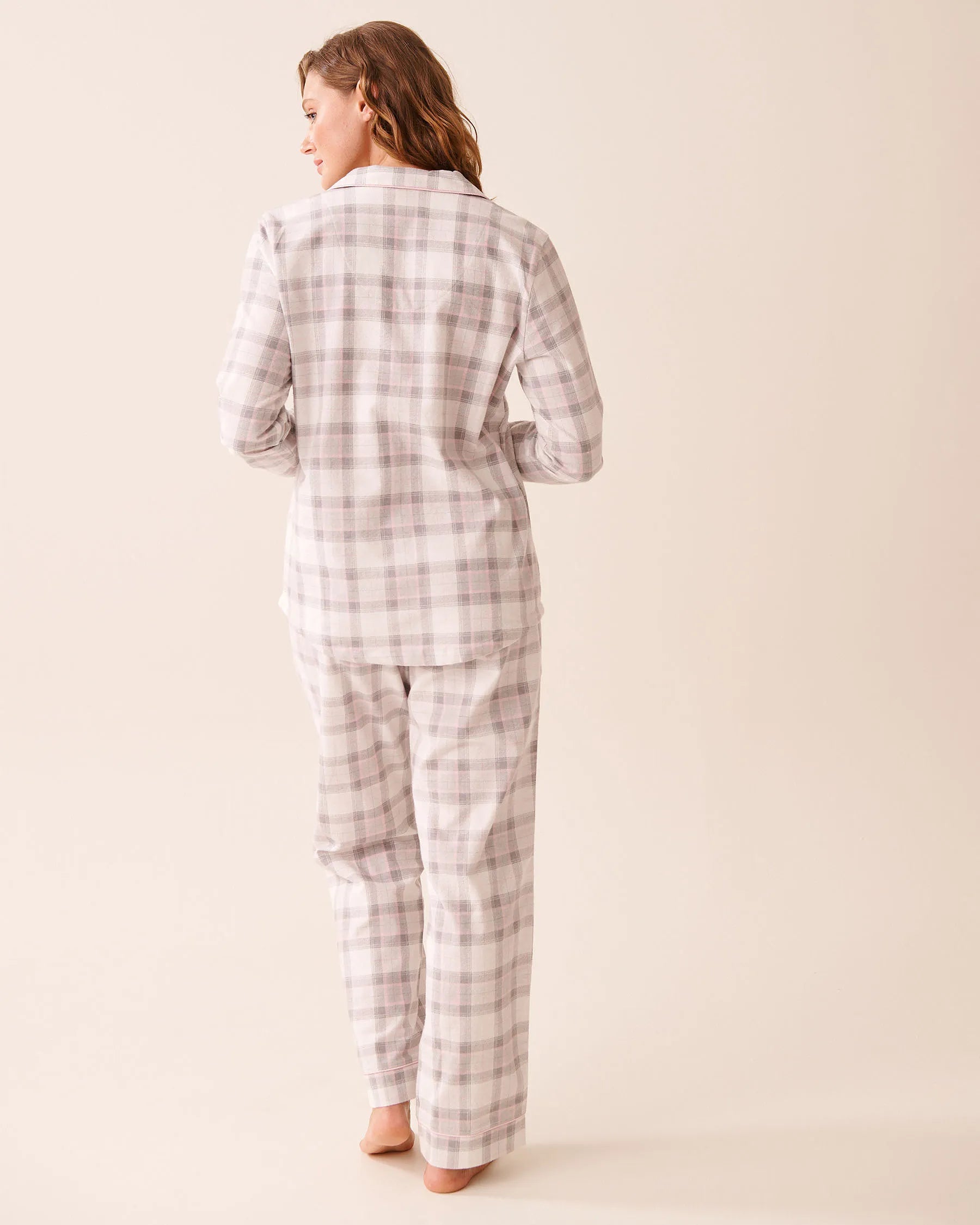 La Vie en Rose_Quiet Gray Plaid_Grey Plaid Flannel Pj Set_40400089_P00461_03