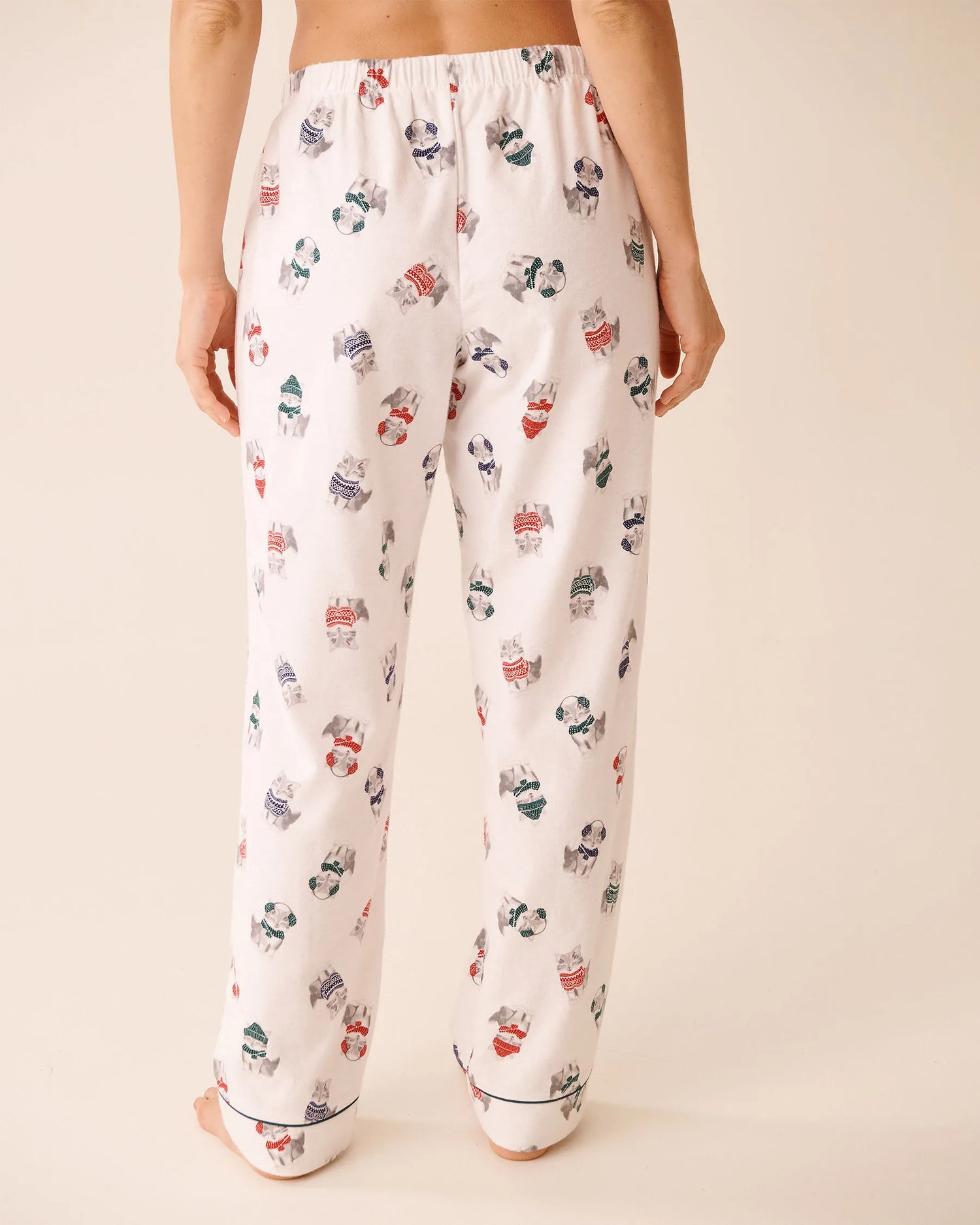 La Vie en Rose_Snow White Cat_Cat Print Flannel Pj Set_40400089_P10537_05