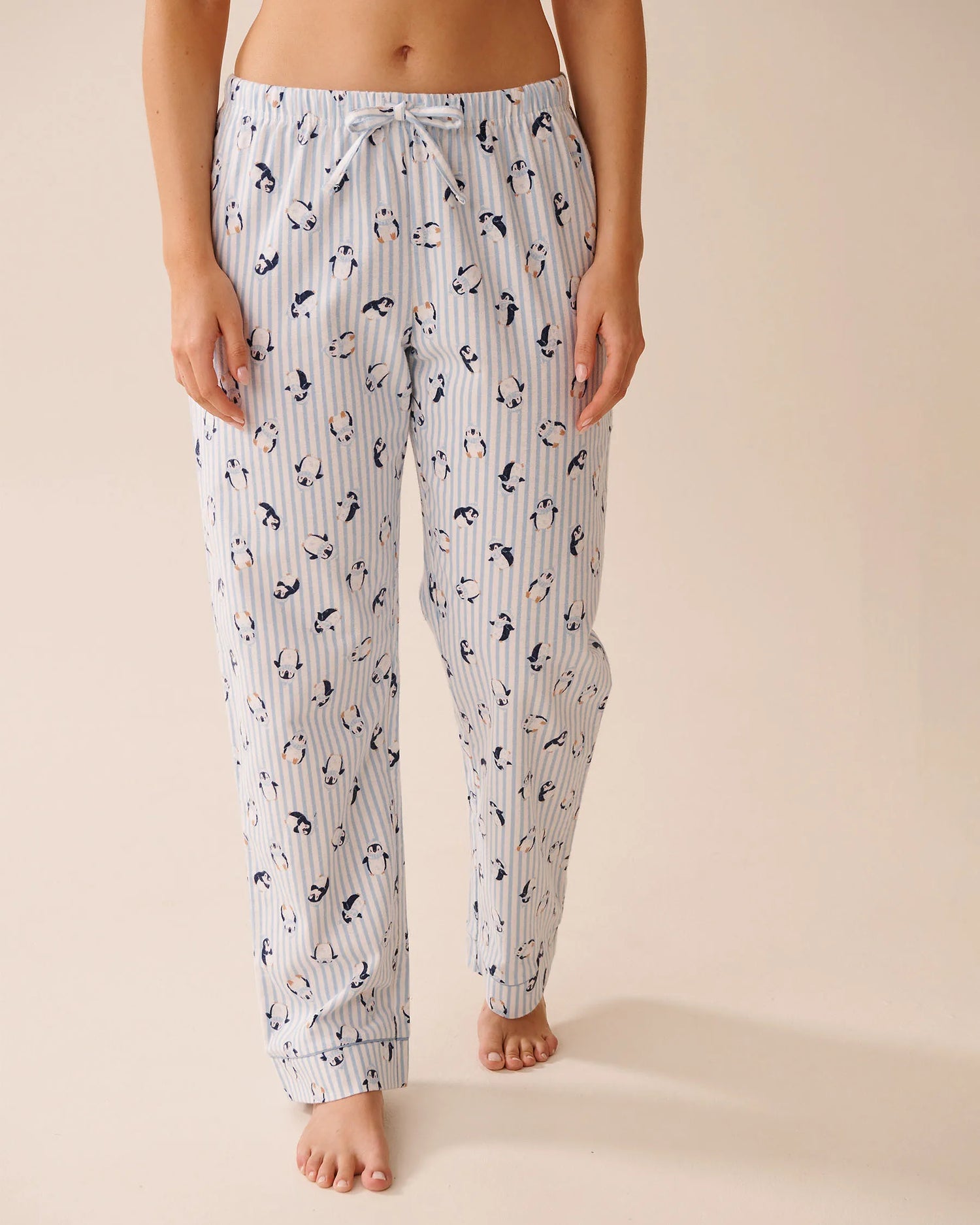 La Vie en Rose_Cashmere Blue Penguin_Penguin Print Flannel Pj Set_40400089_P40495_05