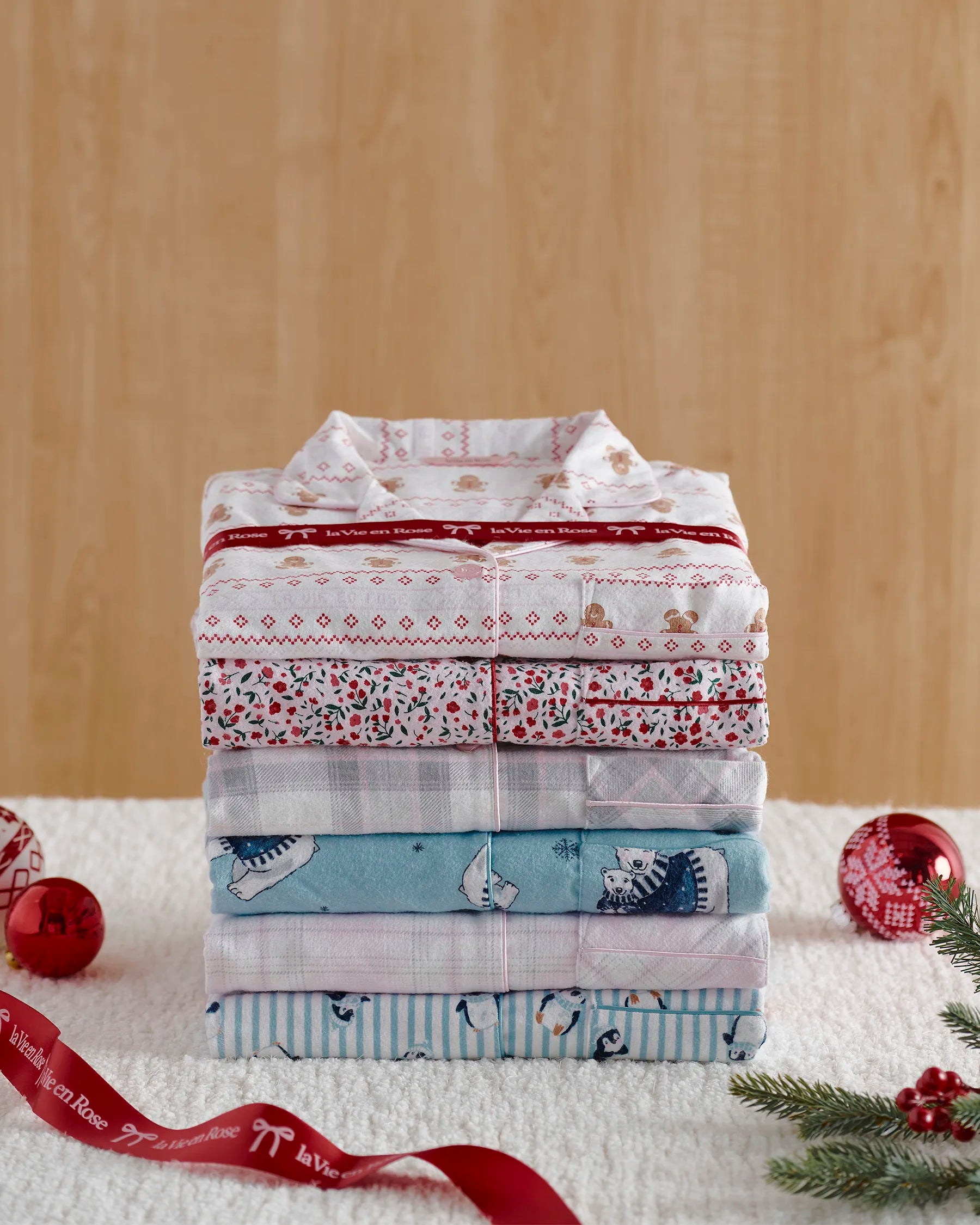 La Vie en Rose_Cashmere Blue Bear_Polar Bear Print Flannel Pj Set_40400089_P40496_07