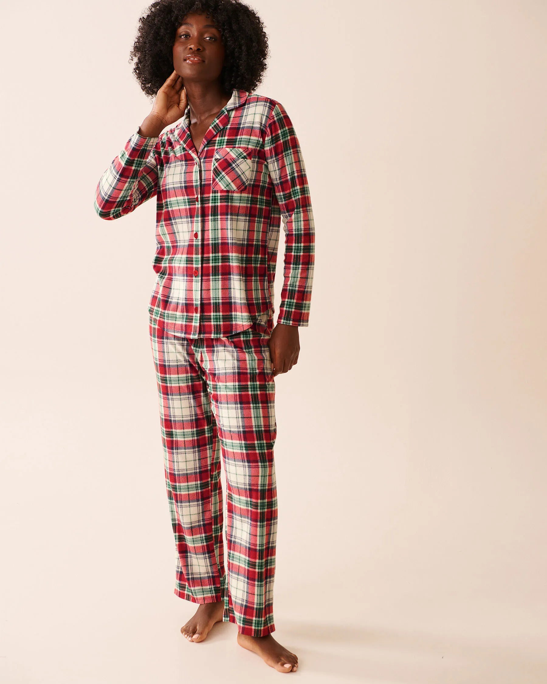 La Vie en Rose_Snow White Savvy Plaid_Red Plaid Microfleece Pj Set_40400090_P10540_02