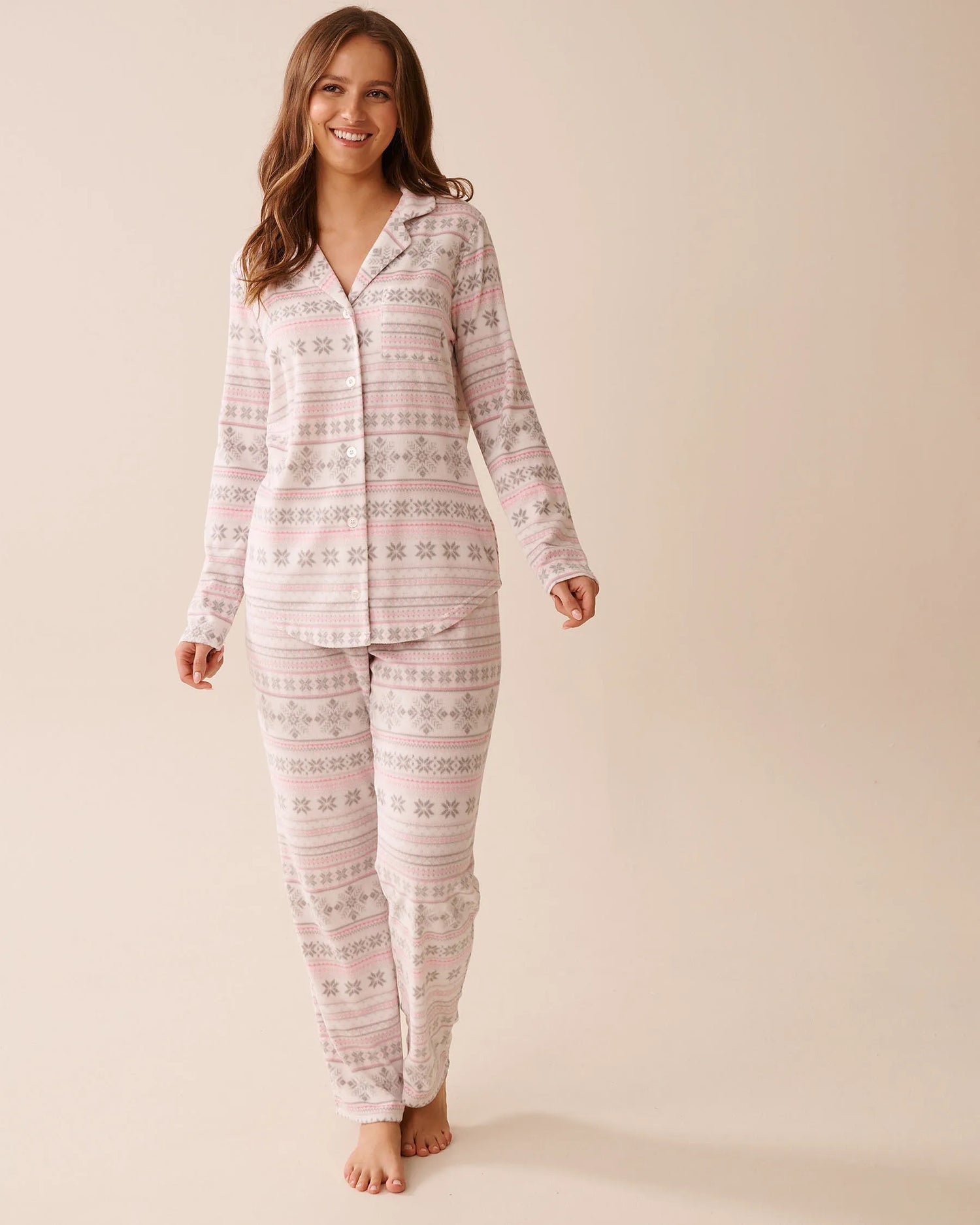 La Vie en Rose_Snow White Pink Nordic_Fair Isle Print Micropolar Pj Set_40400090_P10547_01