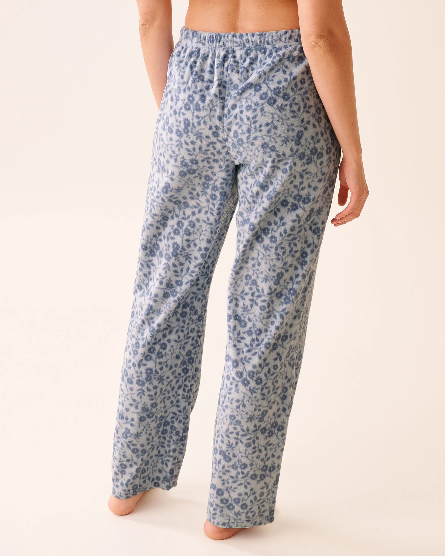 La Vie en Rose_Cashmere Blue Floral_Blue Floral Print Microfleece Pj Set_40400090_P40499_05