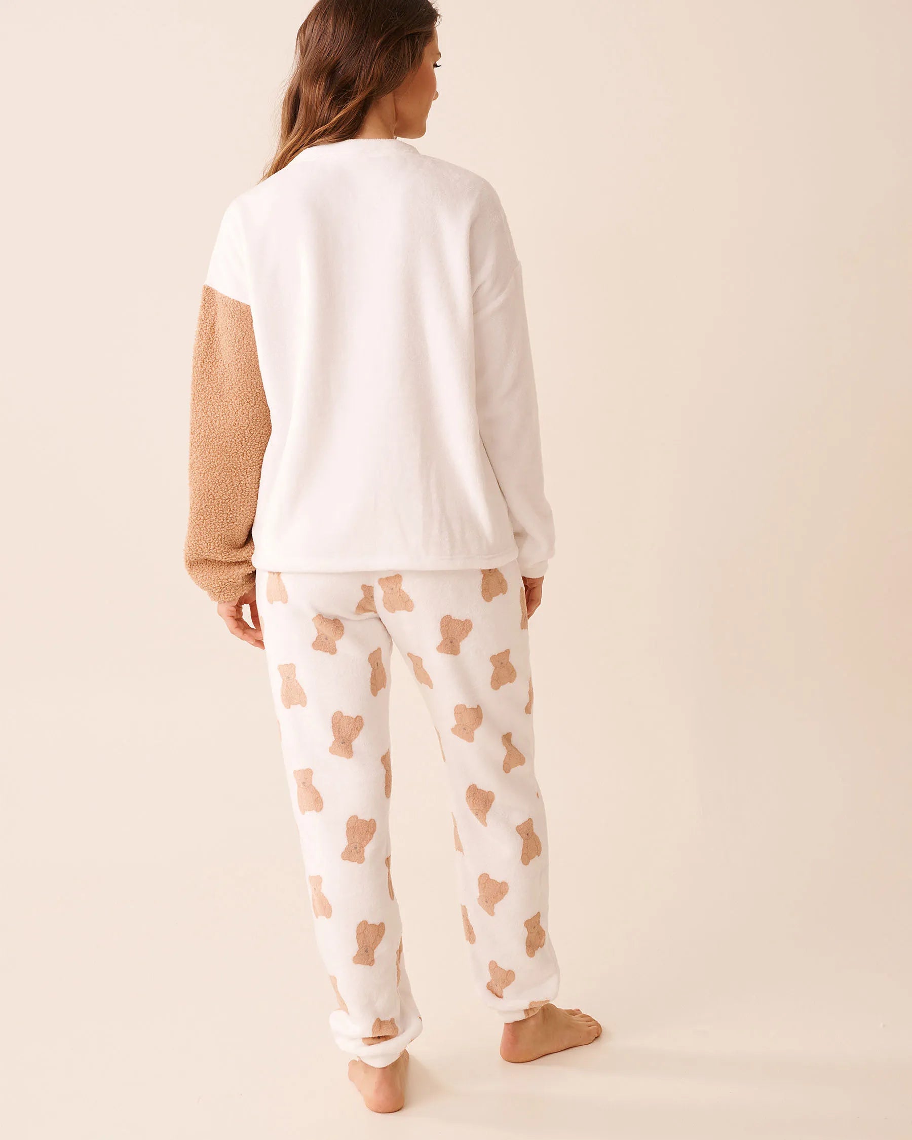 La Vie en Rose_Snow White Big Teddy_Teddy Bear Print Soft Plush Pj Set_40400091_P10559_02