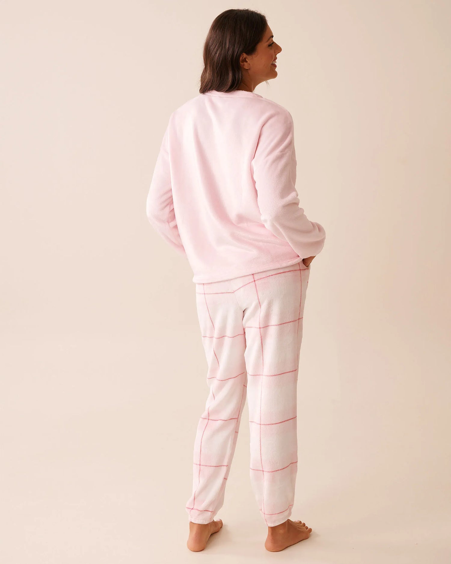 La Vie en Rose_Snow White Pink Plaid_Teddy Bear Print Soft Plush Pj Set_40400091_P10560_04