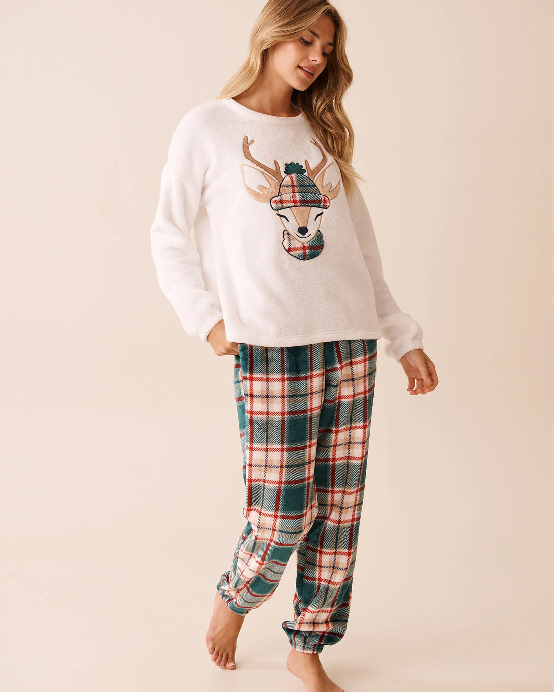 La Vie en Rose_Botanical Garden Beige Plaid_Deer Print Soft Plush Pj Set_40400092_P30135_02
