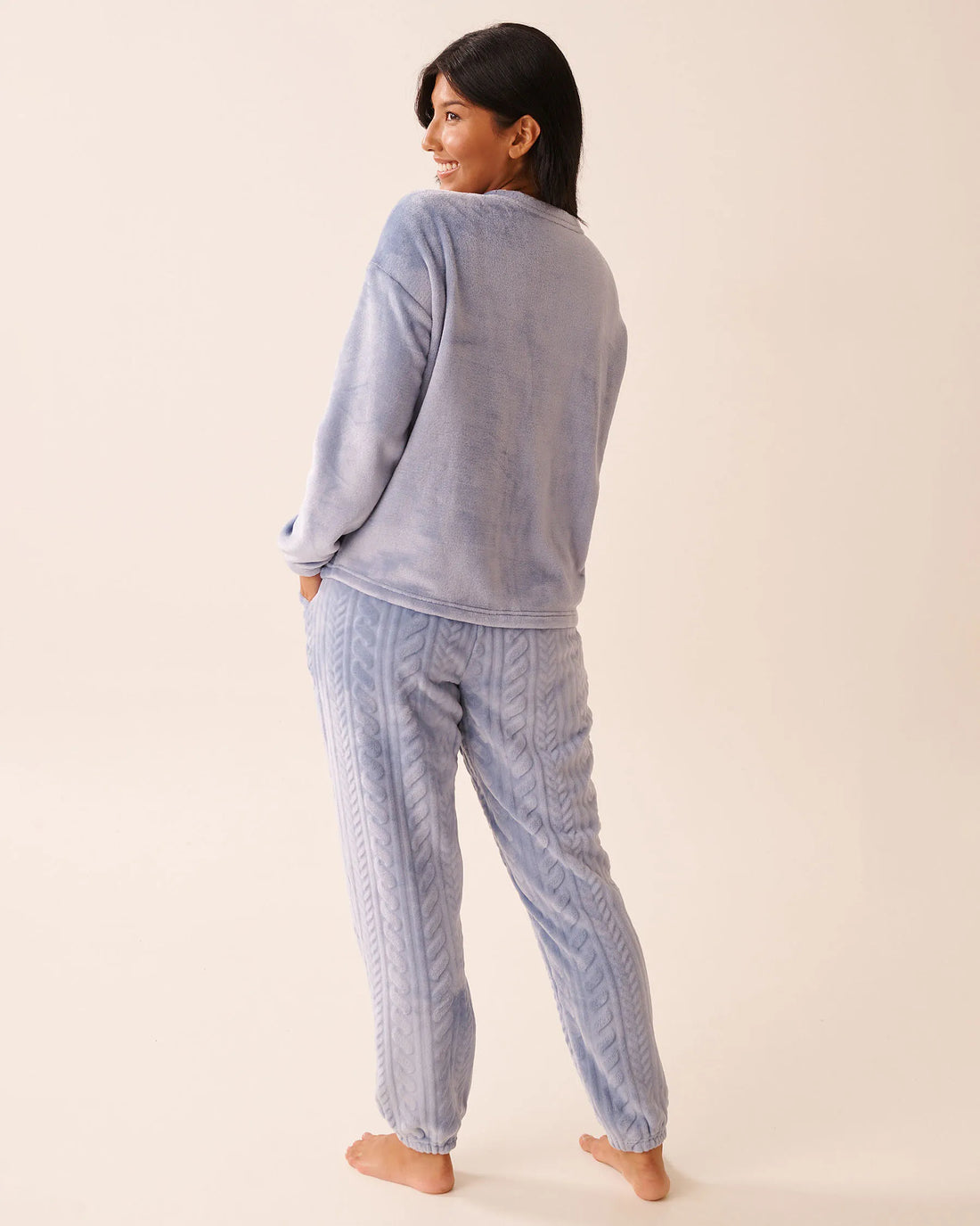 La Vie en Rose_Stonewash Cable_Sheep Print Soft Plush Pj Set_40400092_P40520_02