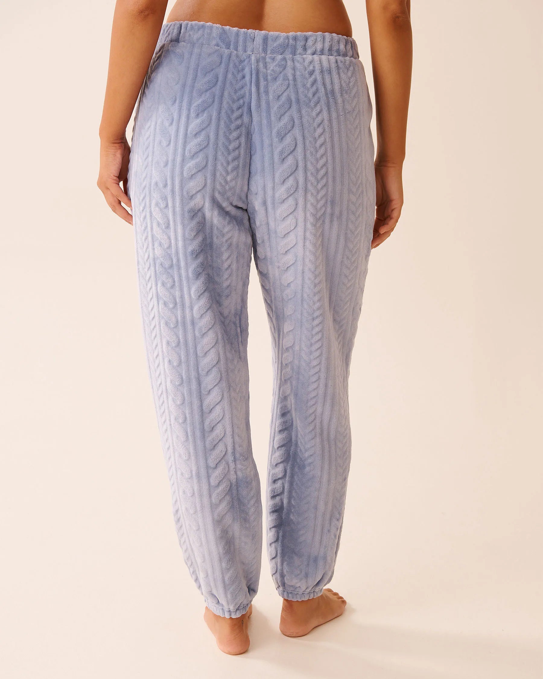 La Vie en Rose_Stonewash Cable_Sheep Print Soft Plush Pj Set_40400092_P40520_05