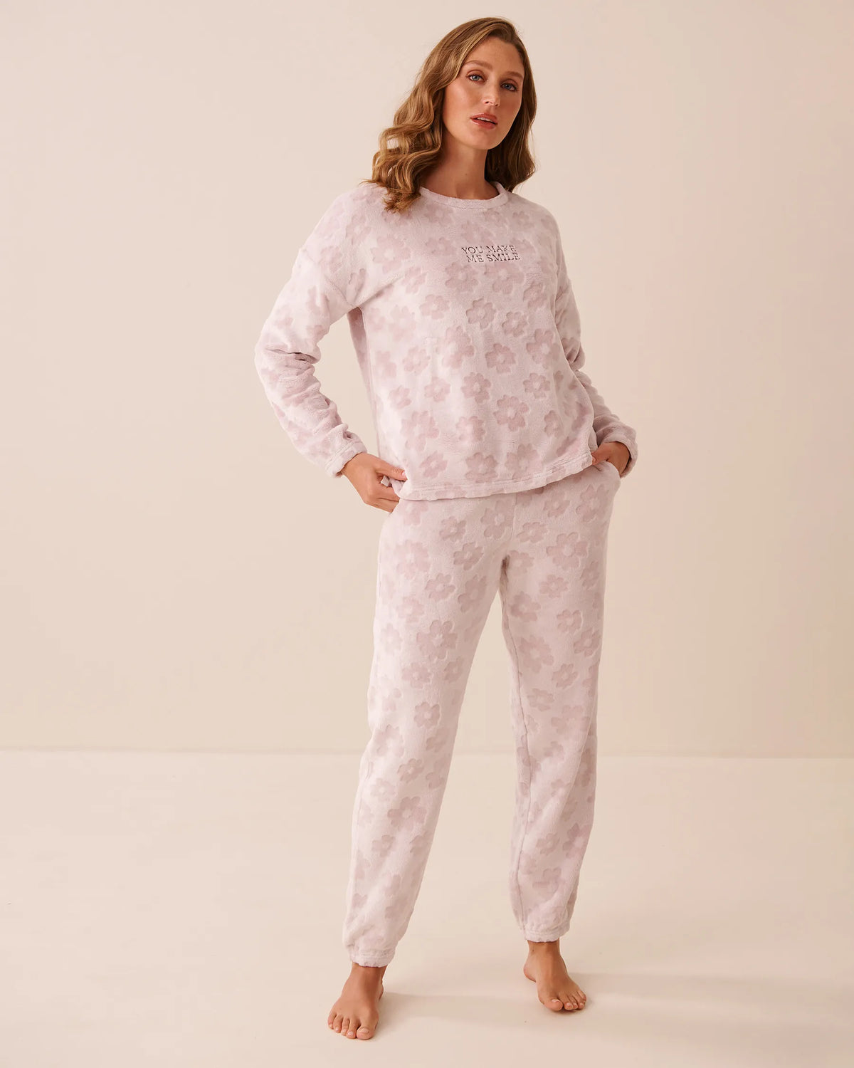 La Vie en Rose Violet Ice Flowers Women Green Plaid Soft Plush Pajama Set SKU: 40400101_P50122 Image 03