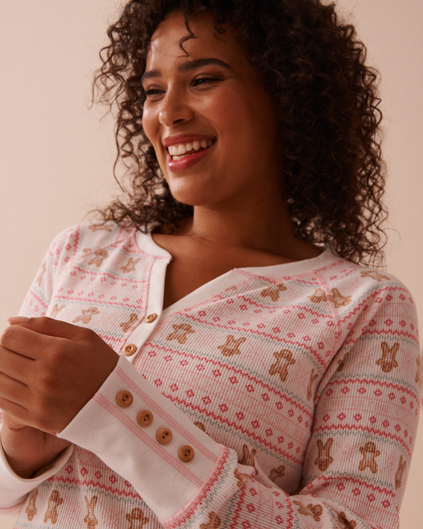 Gingerbread Print Waffle Knit Long Sleeve Sleepshi_40500387_P10453_03