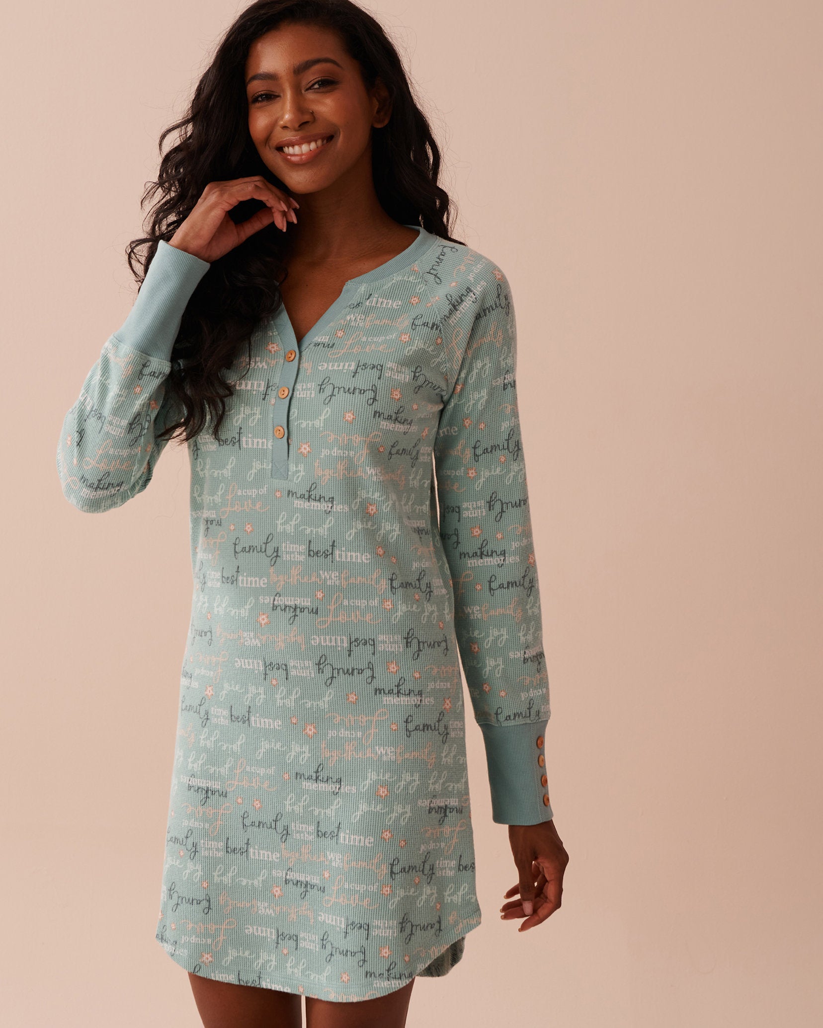 Winter Print Waffle Knit Long Sleeve Sleepshirt_40500388_P40393_01