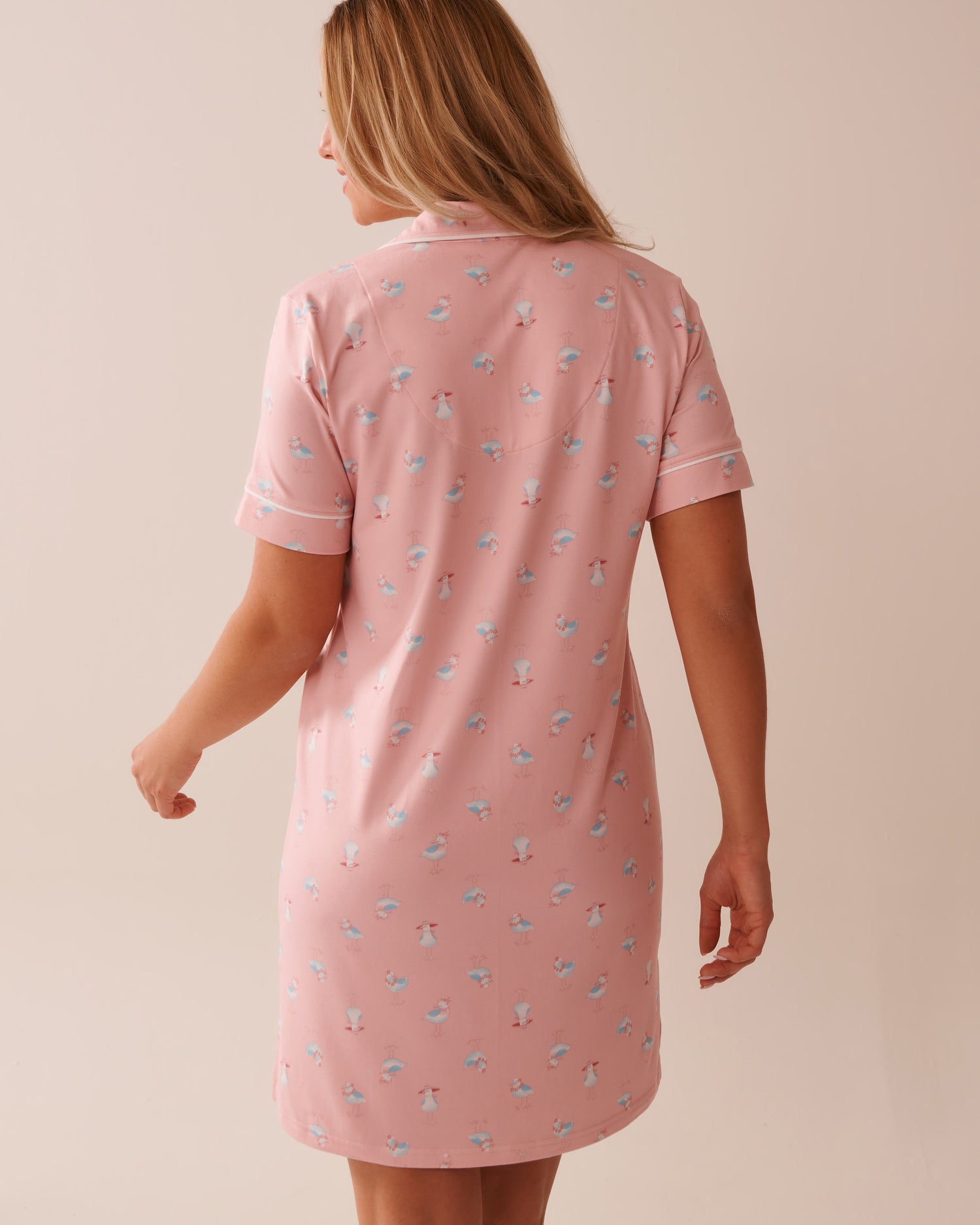 La Vie en Rose_Seagull Print Super Soft Button-Down Sleepshirt_40500430_P60357_02