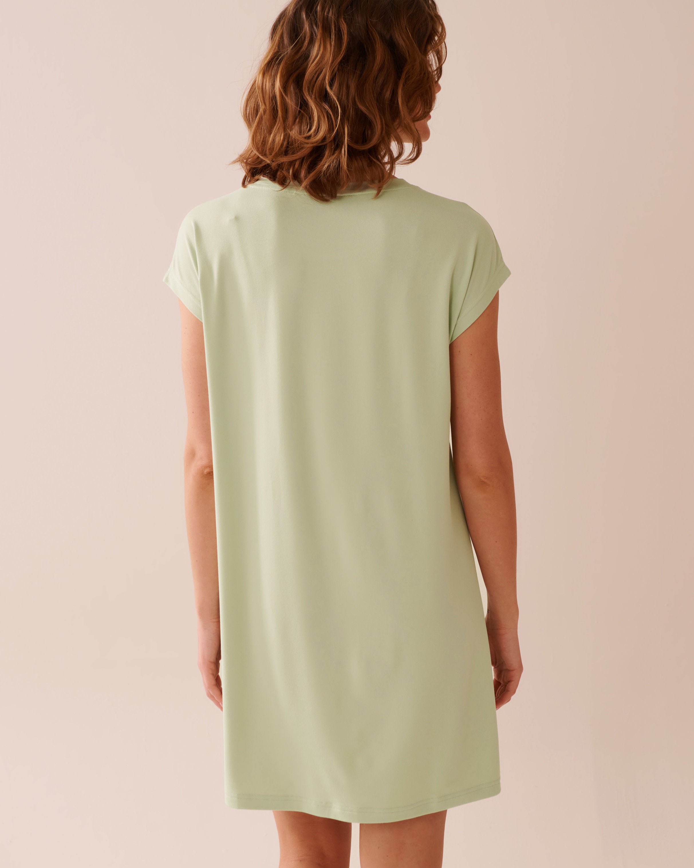 La Vie en Rose_Snail Print Super Soft Sleepshirt_40500432_30067_02