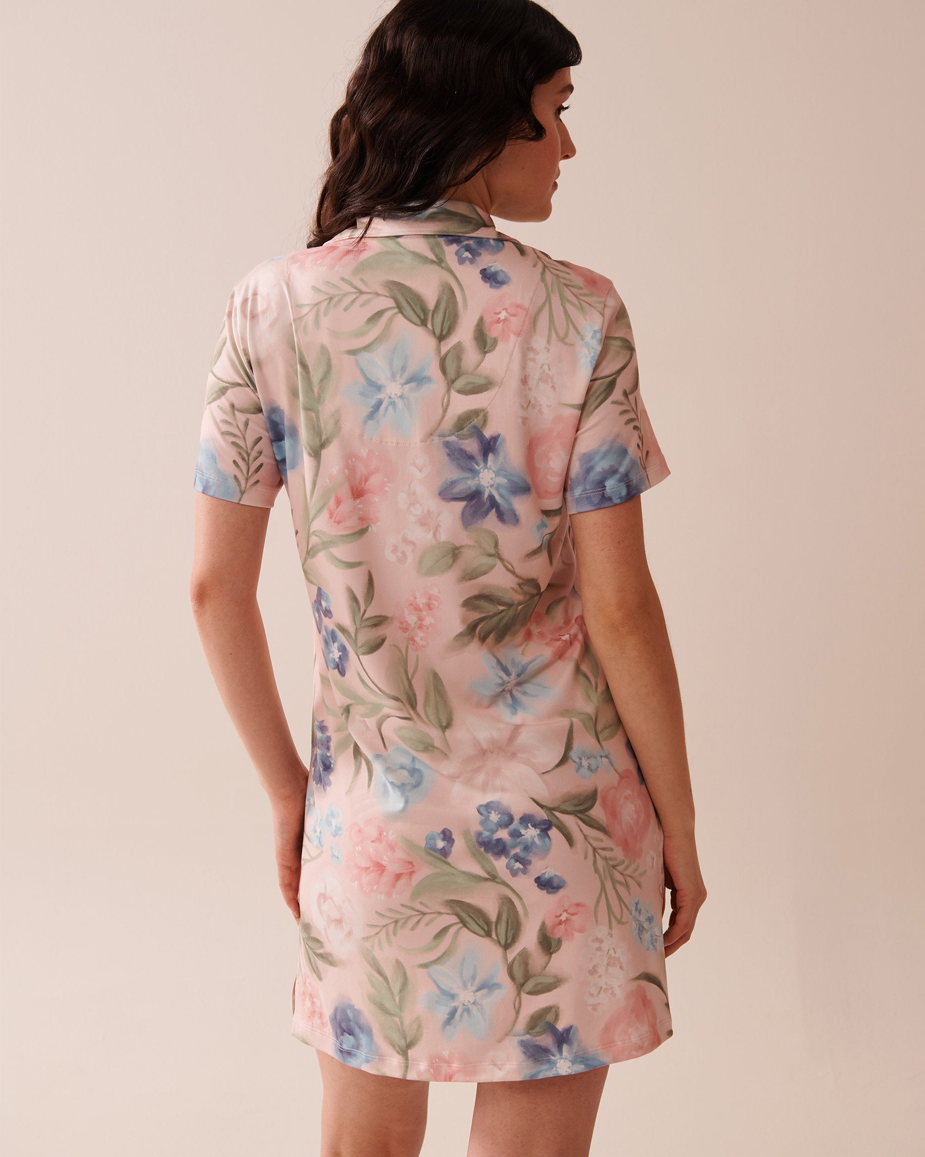 La Vie en Rose_Watercolour Flower Print Super Soft Button-down Sleepshirt_40500434_P60362_02