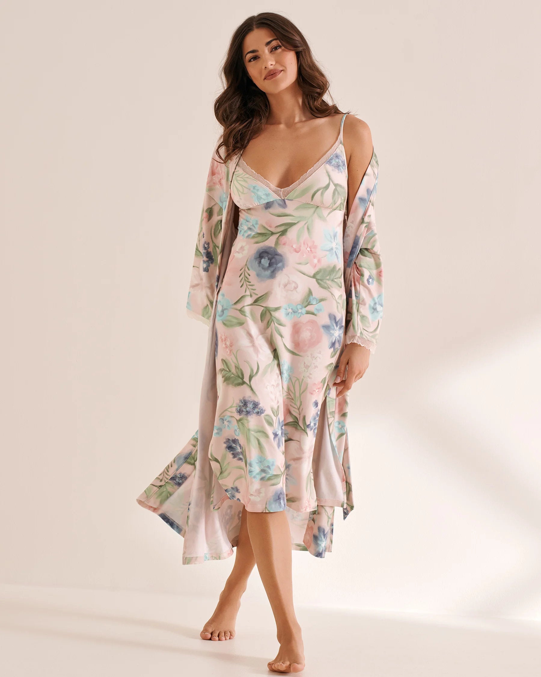 La Vie en Rose_Watercolour Flower Print Super Soft Nightie_40500435_P60362_01