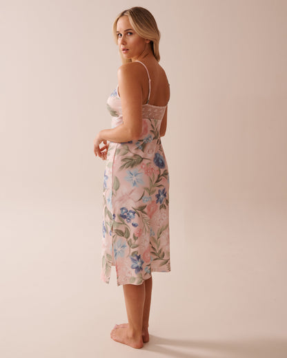 La Vie en Rose_Watercolour Flower Print Super Soft Nightie_40500435_P60362_05