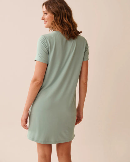 La Vie en Rose_Gray Mist_Raccoon Print Super Soft Sleepshirt_40500444_40132_02