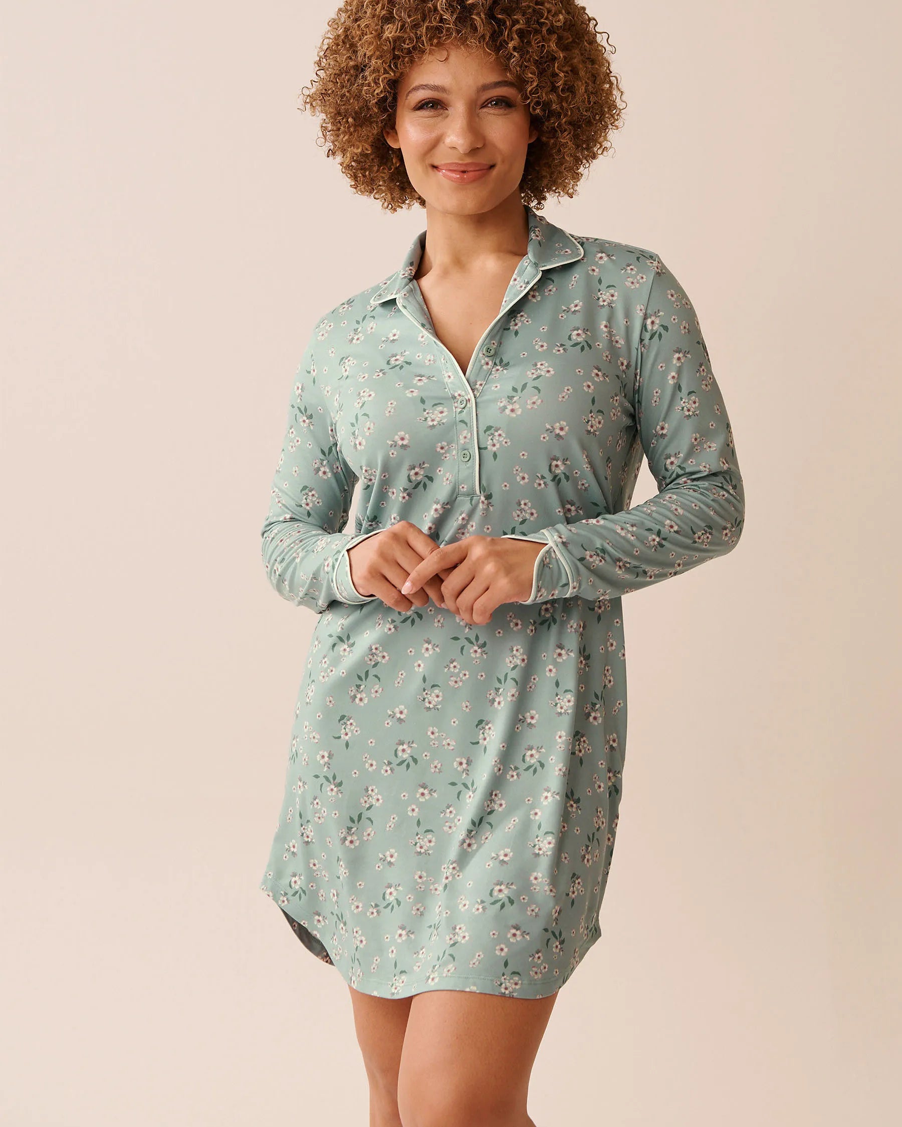 La Vie en Rose_Gray Mist Floral_Floral Print Super Soft Long Sleeve Sleepshirt_40500445_P40479_01