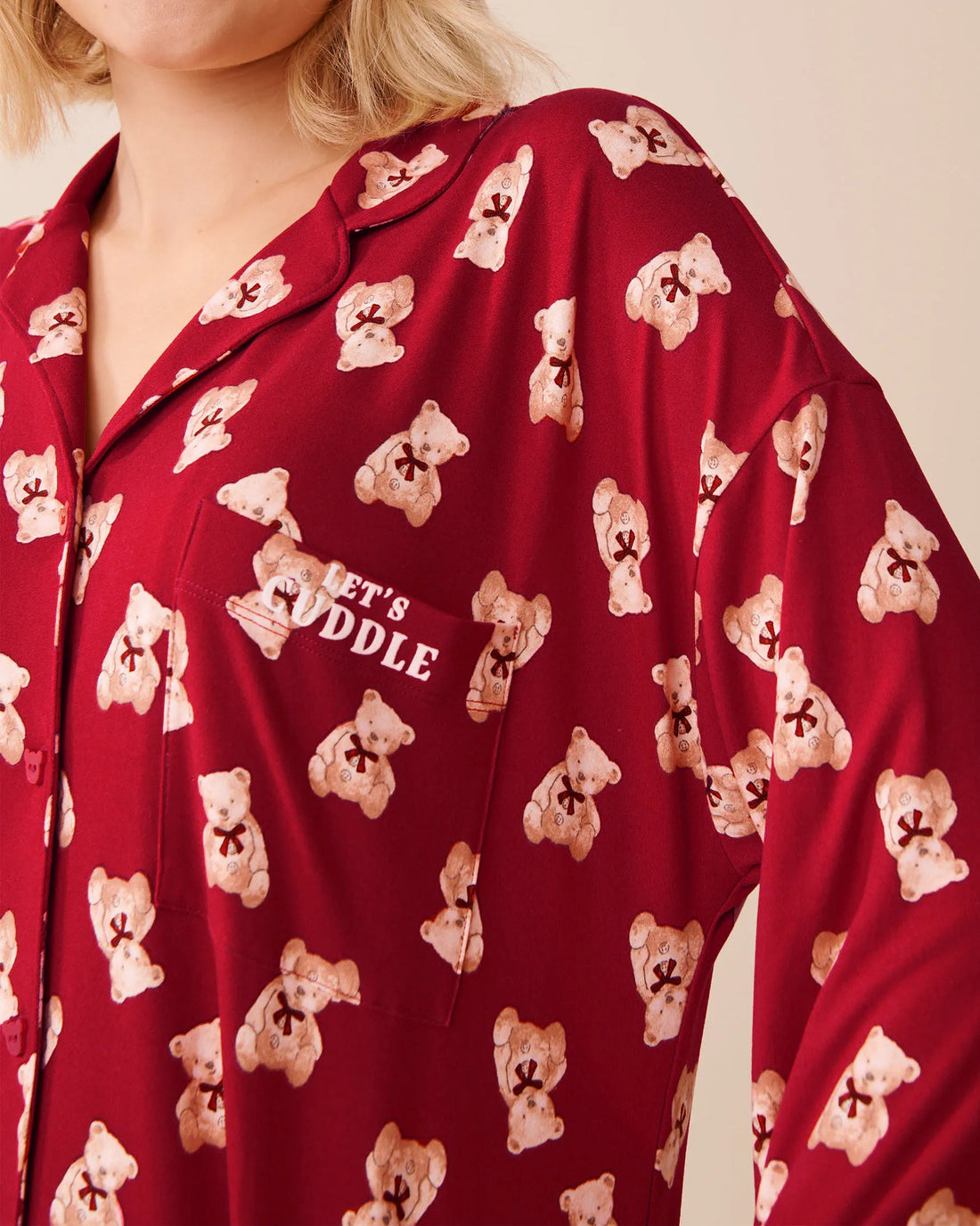 La Vie en Rose_Savvy Red Teddy Bear_Teddy Bear Print Super Soft Button-Down Sleepshirt_40500461_P60429_02