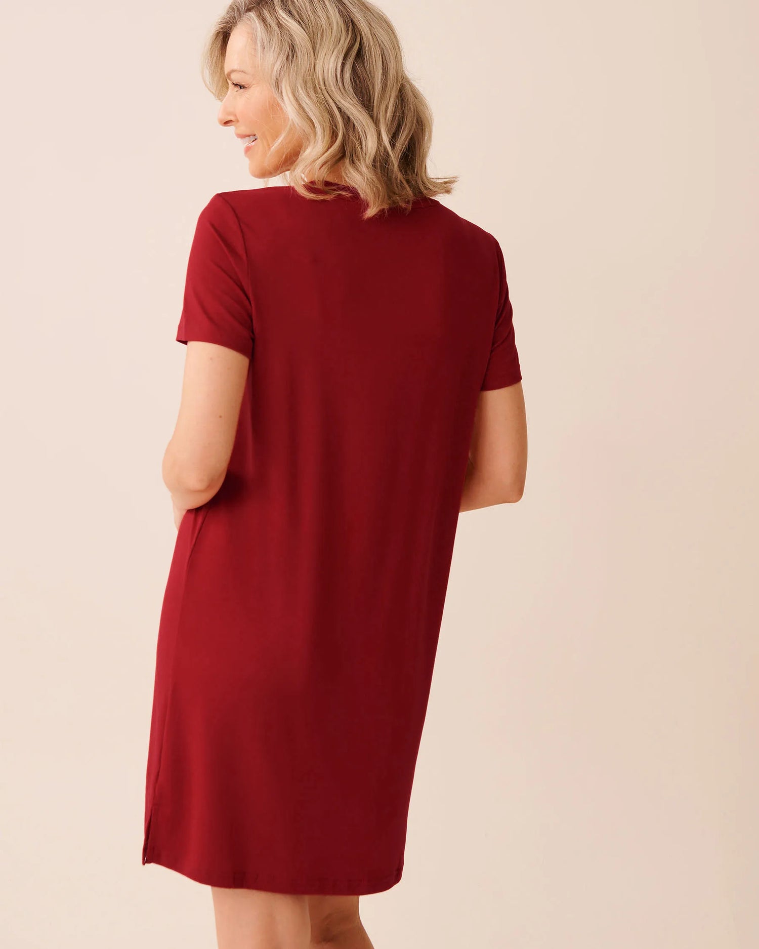 La Vie en Rose_Savvy Red_Teddy Bear Print Super Soft Sleepshirt_40500464_60215_02