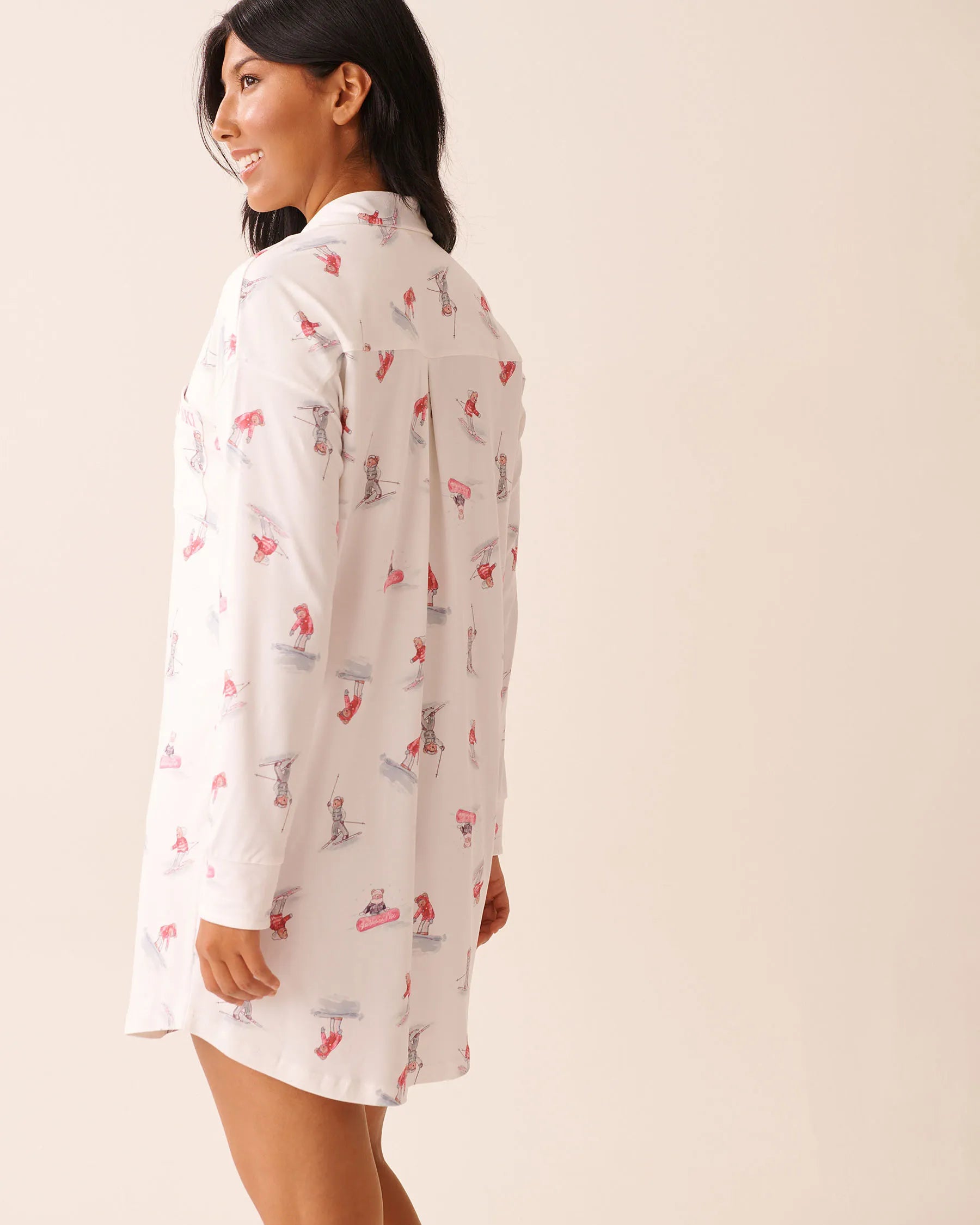 La Vie en Rose_Snow White Ski_Apr�s-Ski Print Super Soft Button-down Sleepshirt_40500466_P10550_03