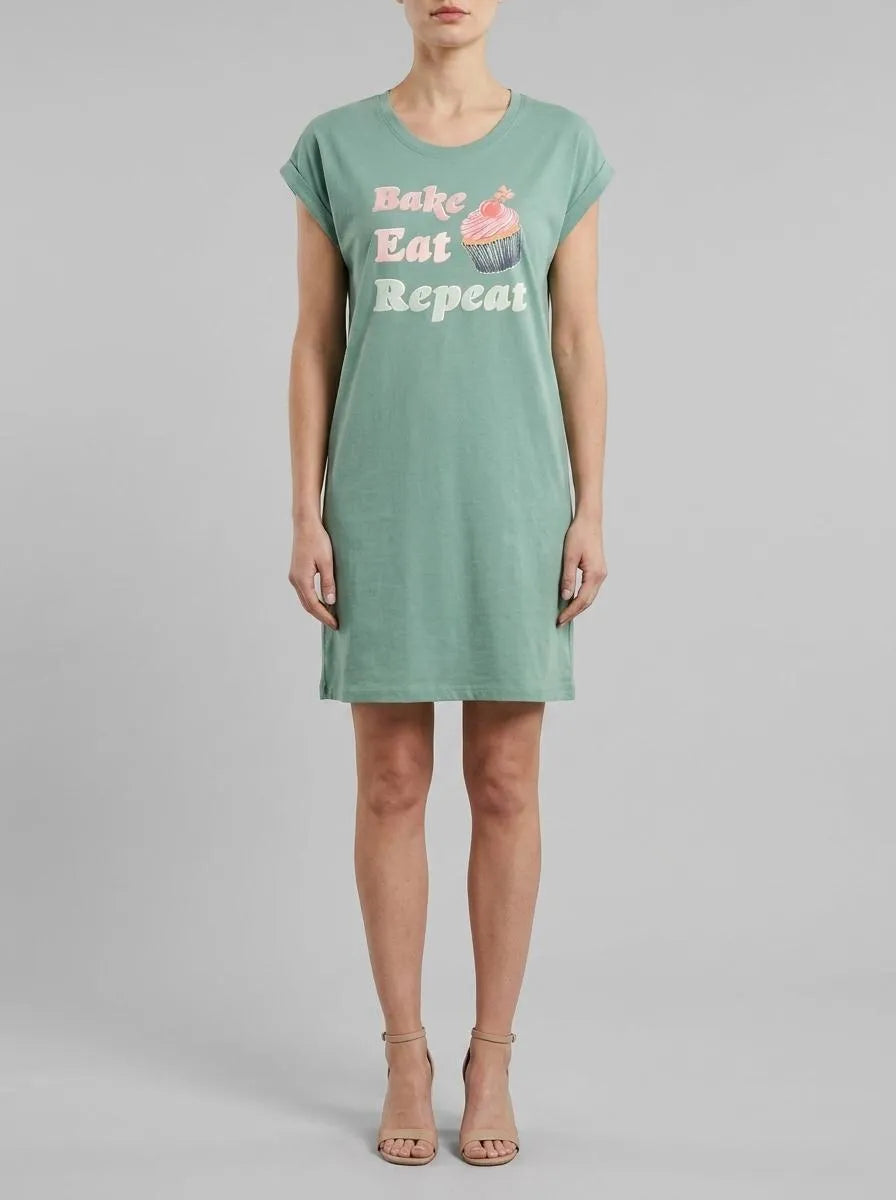 La Vie en Rose Aquifer Women Cupcake Print Cotton Short Sleeve Sleepshirt SKU: 40500479_40200 Image 00