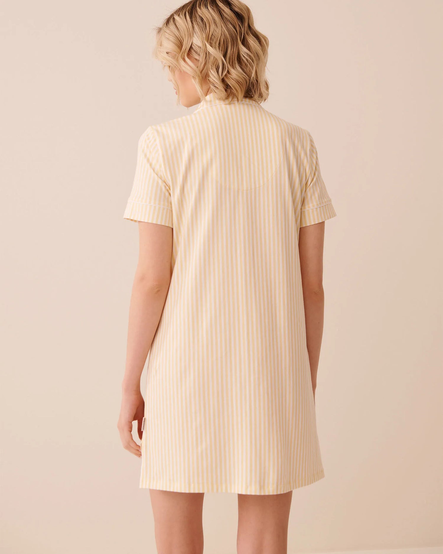 La Vie en Rose Apricot Gelato Stripe Women Essential Breathable Cotton Button-Down Sleepshirt SKU: 40500485_P70071 Image 02