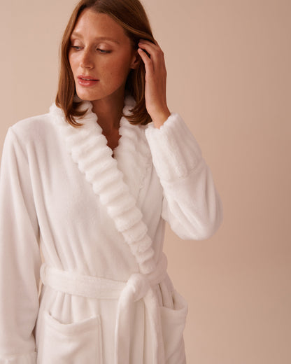 Long Faux Fur and Soft Plush Robe_40600197_10011_03