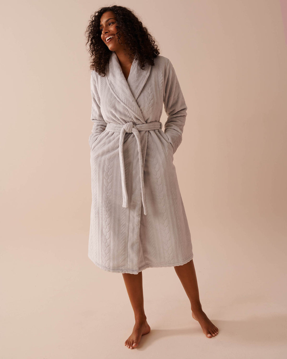 Recycled Fibers Cable Knit Robe_40600198_P00392_01