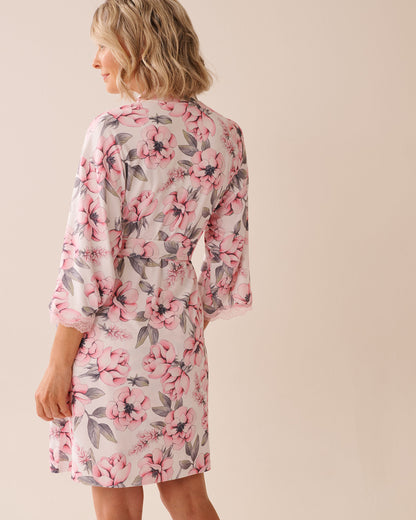 La Vie en Rose_Snow White Big Floral_Camellia Print Lace Trim Super Soft Kimono_40600206_P10512_04