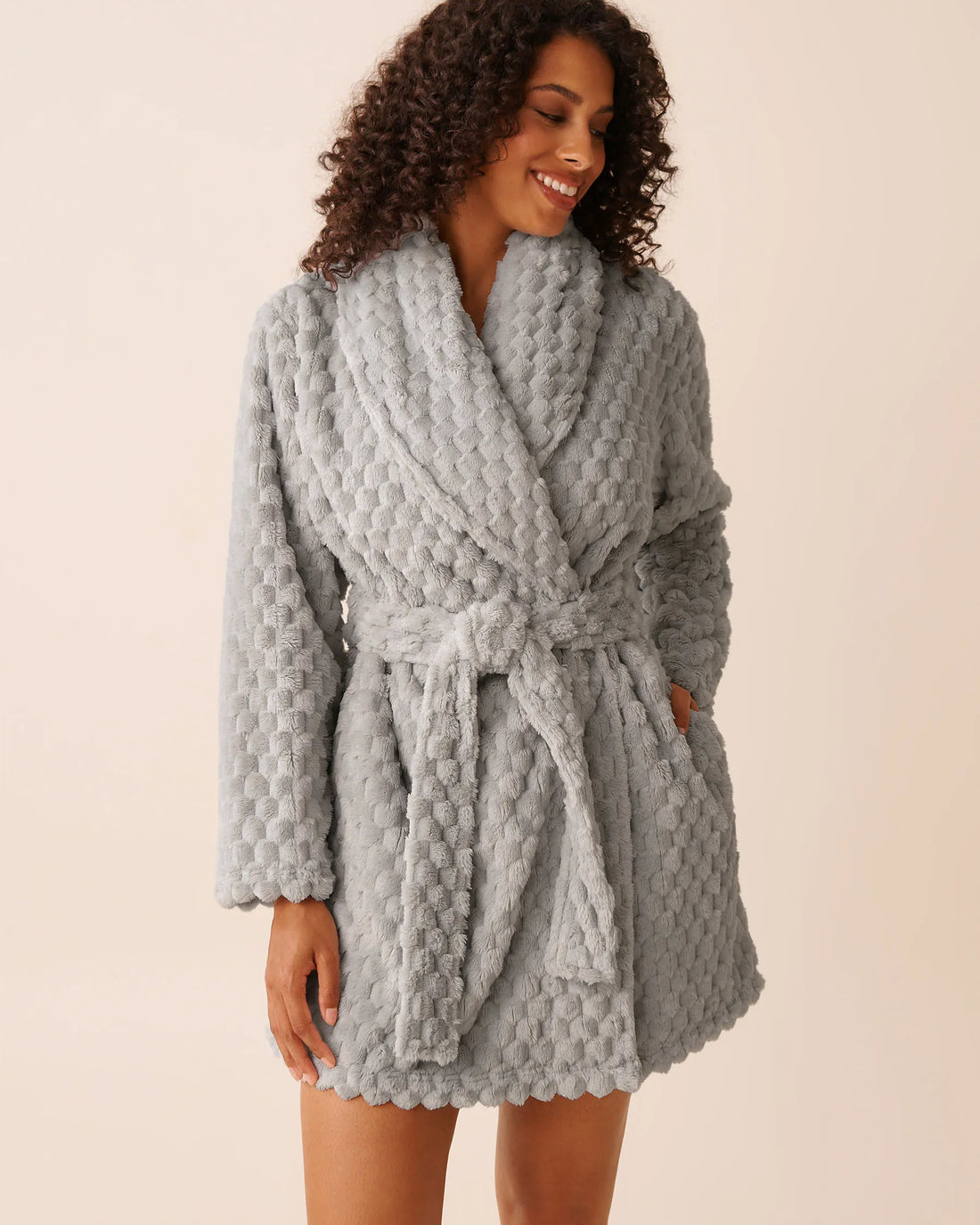 La Vie en Rose_Quiet Gray_Soft Plush Quilted Effect Robe_40600219_00055_01