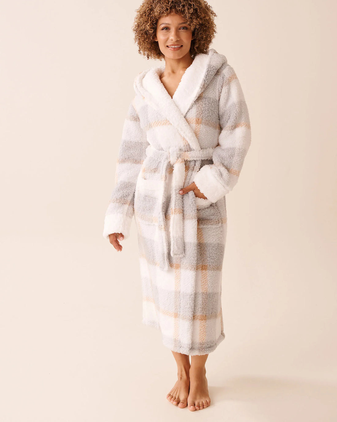 La Vie en Rose_Brush Plaid_Sherpa Plaid Robe_40600224_P20078_01