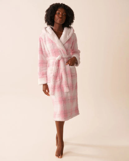 La Vie en Rose_Pink Plaid_Sherpa Plaid Robe_40600224_P60423_01