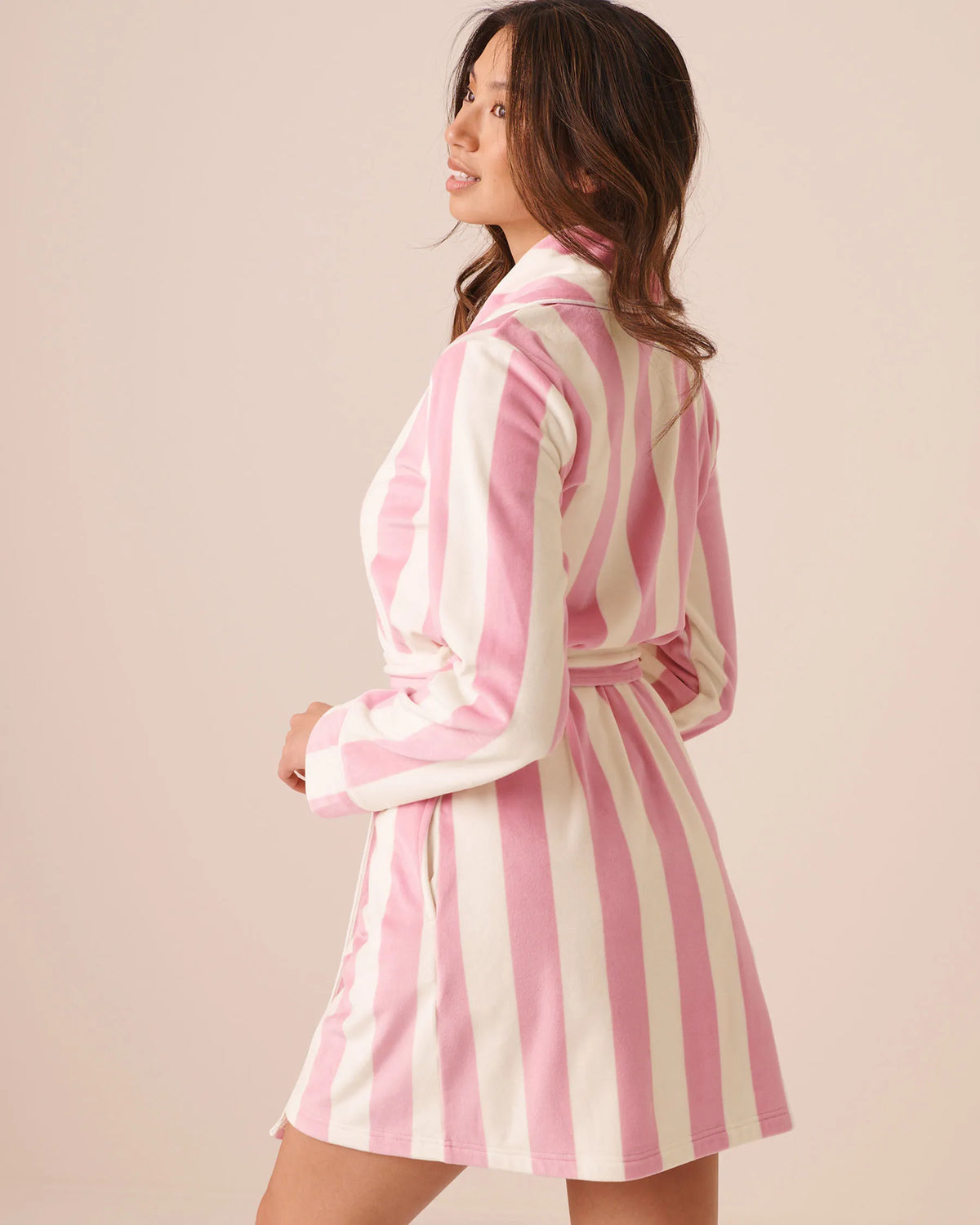 La Vie en Rose Pink Nectarr Thick Stripe Women Plush Velour Robe SKU: 40600231_P50111 Image 03