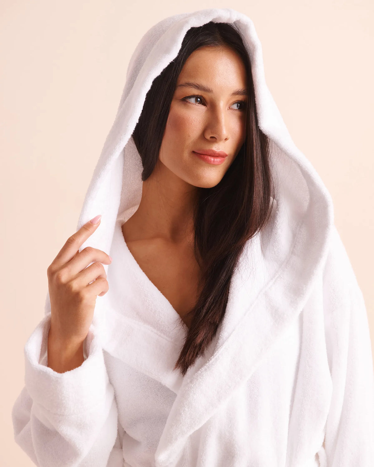 La Vie en Rose Brilliant White Women Terry Spa Hooded Robe SKU: 40600233_10000 Image 04