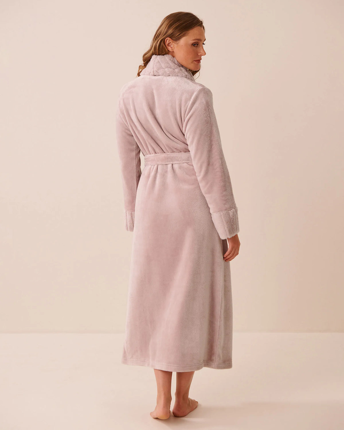 La Vie en Rose Violet Ice Women Long Faux Fur And Soft Plush Robe SKU: 40600234_50067 Image 02