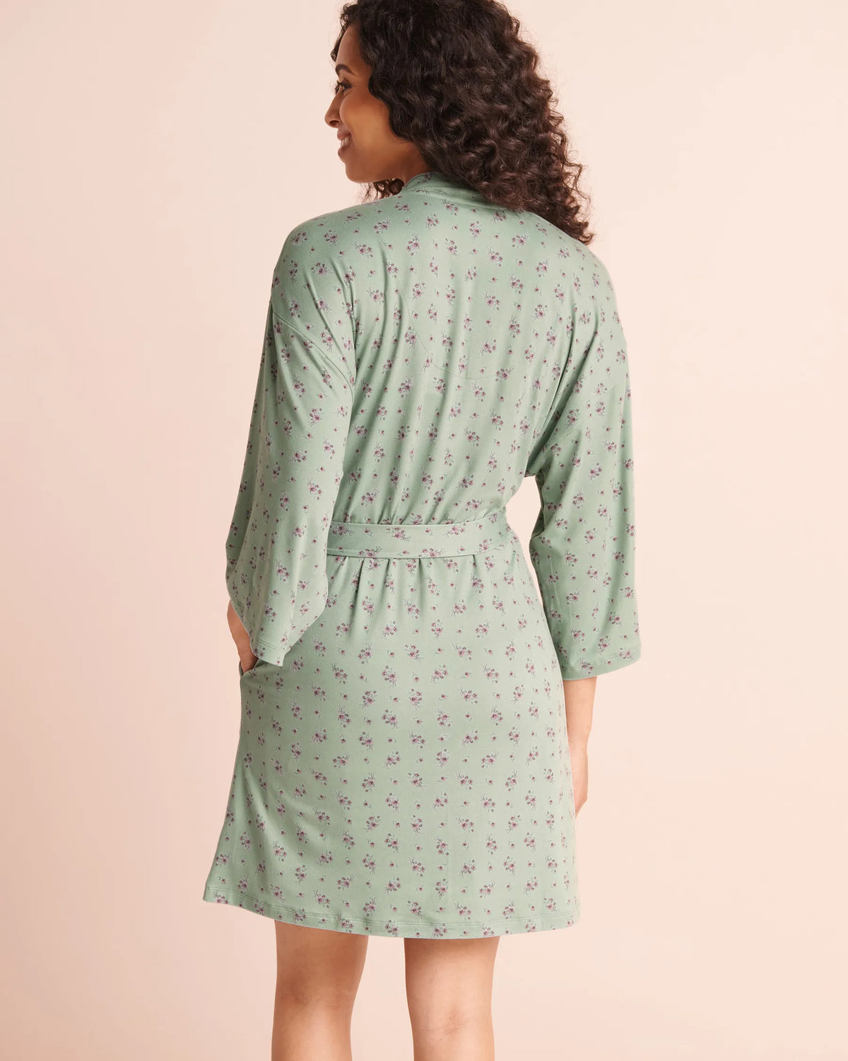 La Vie en Rose Green Milieu Flowers Women Floral Bouquet Print Lace-Trim Super Soft Kimono SKU: 40600235_P30165 Image 02