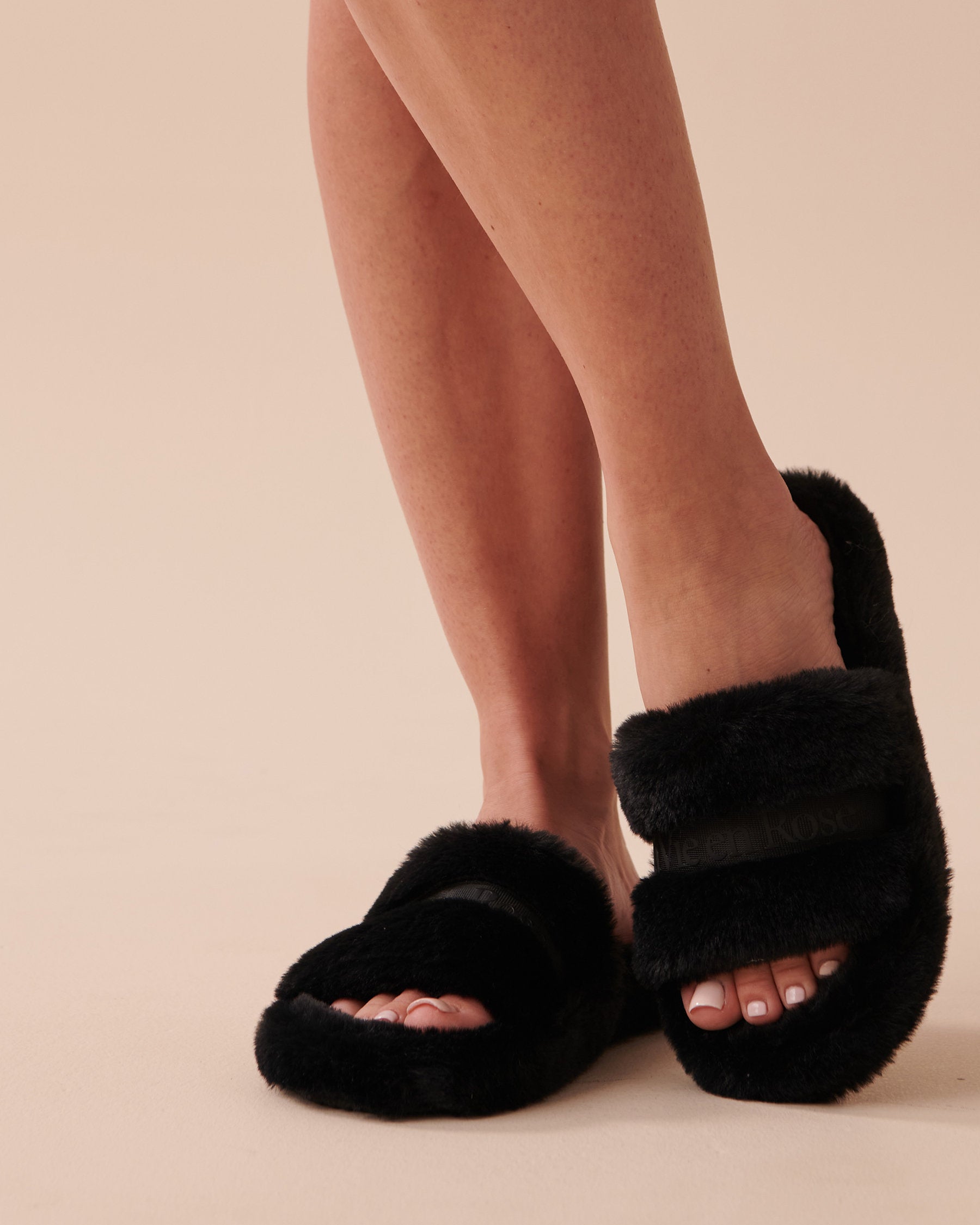 Rabbit Fur Slide W/ Tape_40700313_00001_01