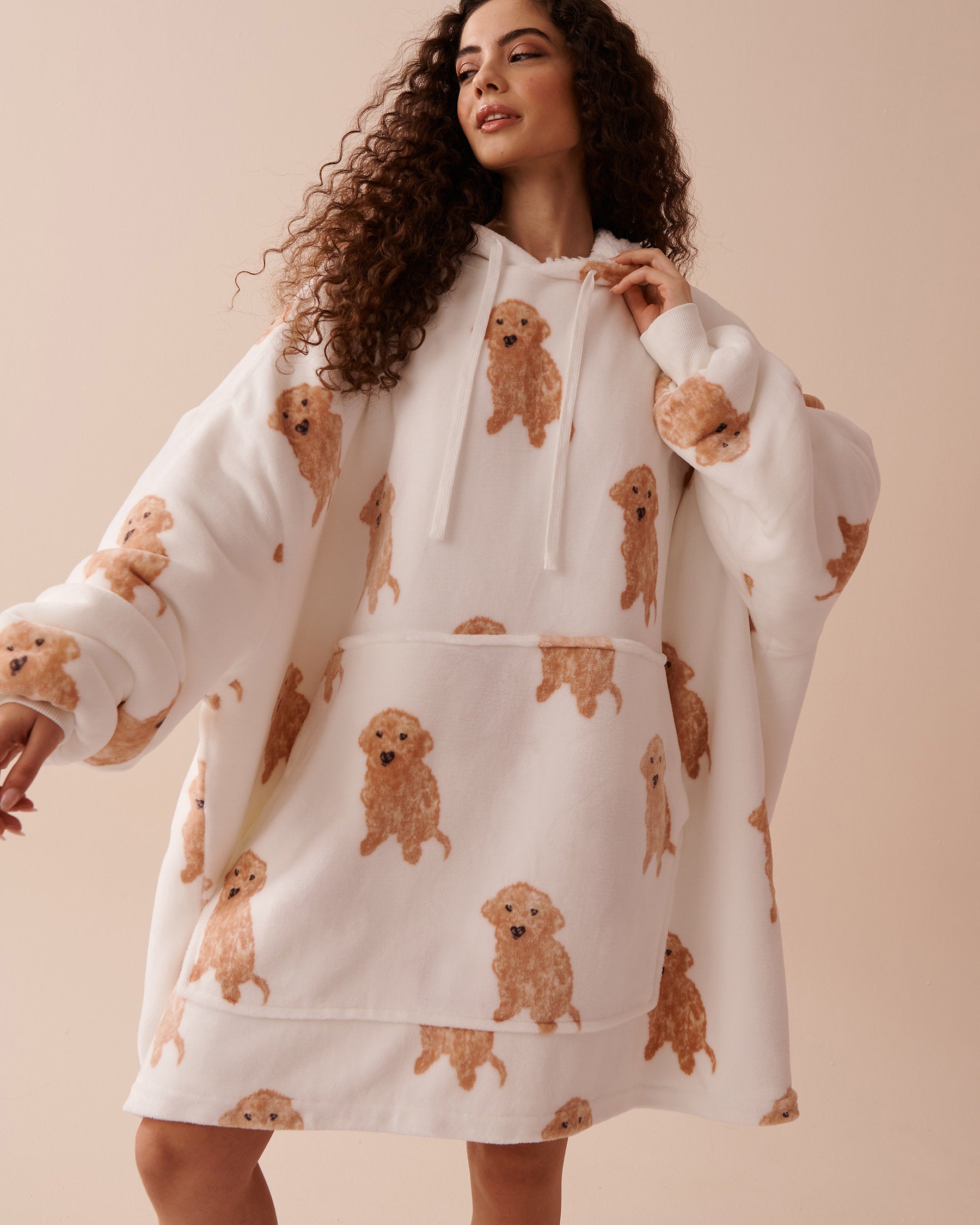 Dog Print Soft Plush Oversized Hoodie_40700337_P10419_04