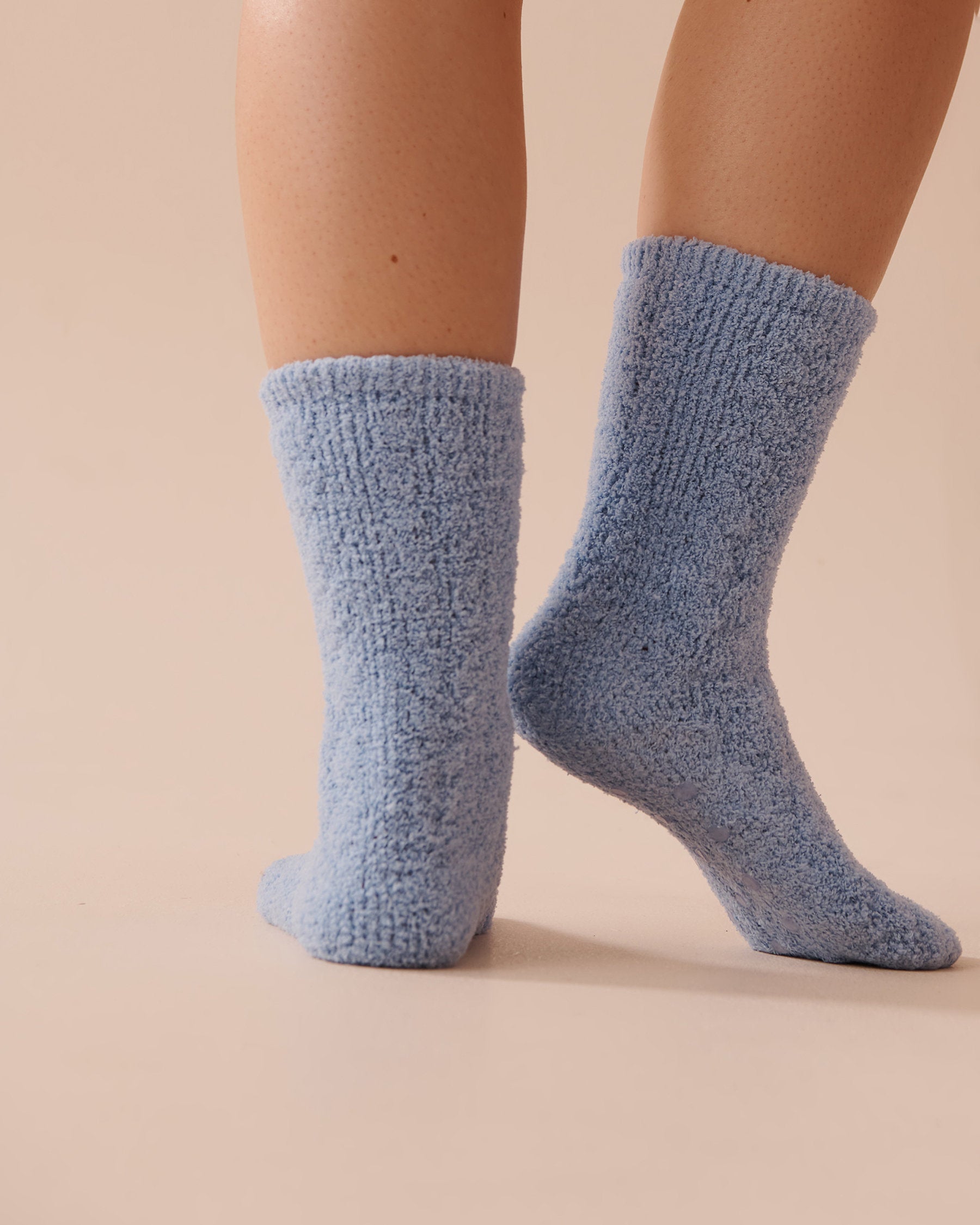 Soft Plush Socks_40700347_P40367_02