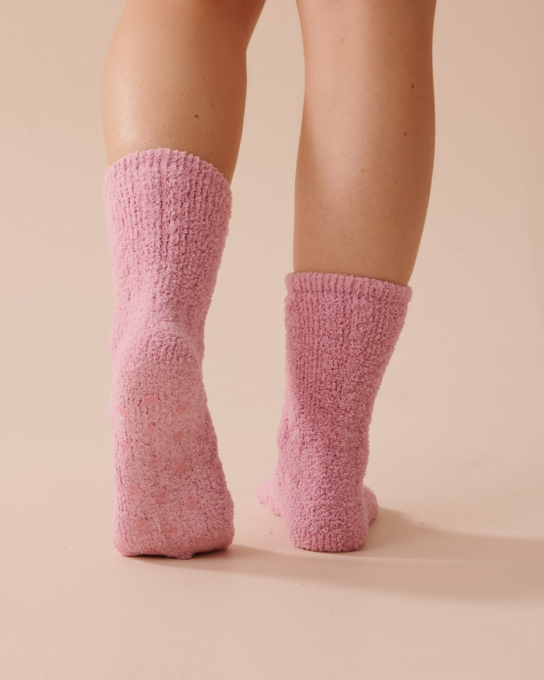 Soft Plush Socks_40700347_P50078_02